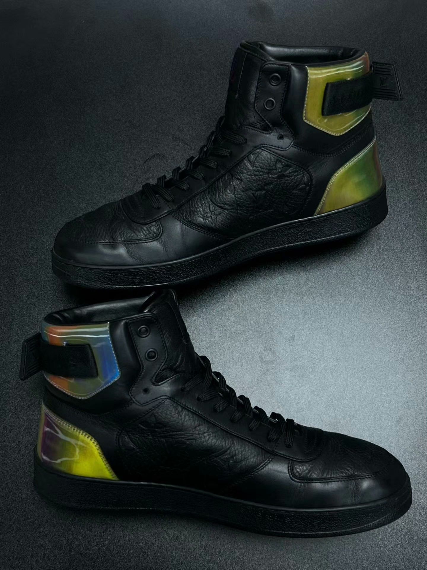 Louis Vuitton Louis Vuitton Black Hitop Sneakers 42 Men Size US 9 / EU 42 - 6 Thumbnail