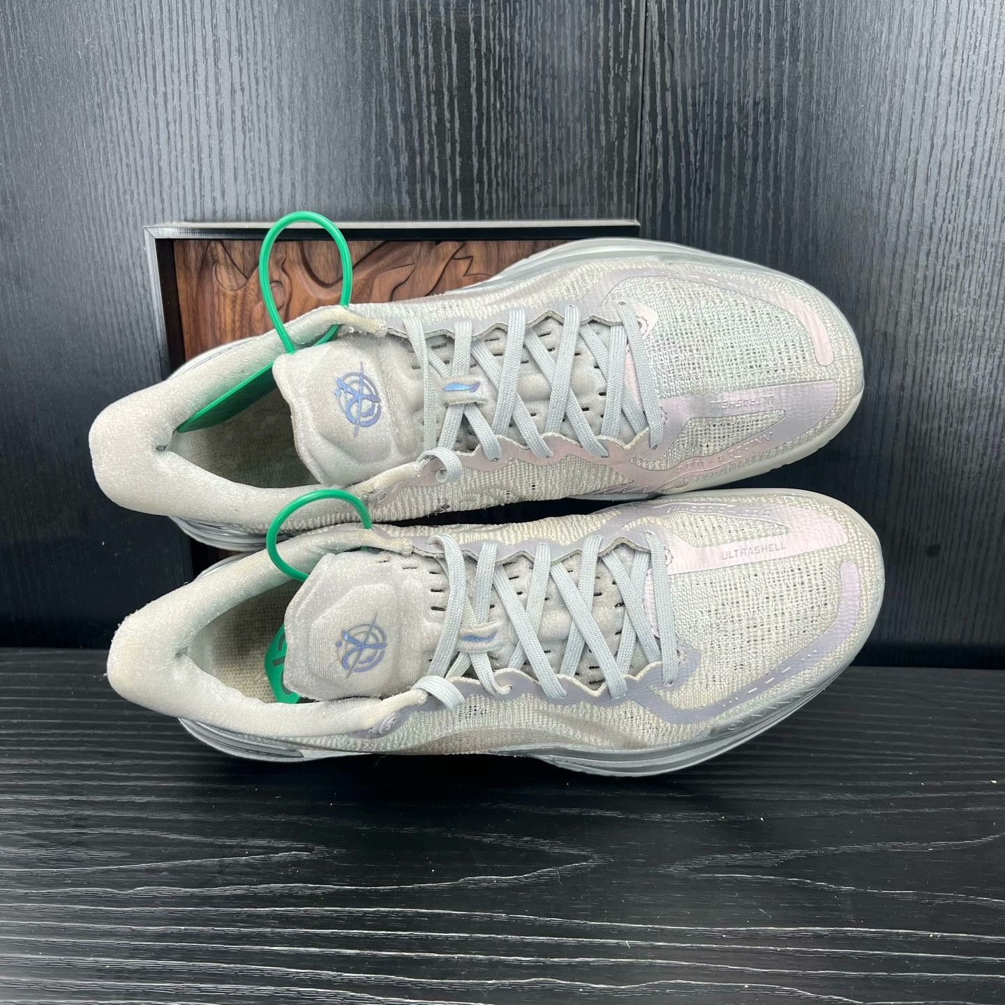 Li-Ning Li-Ning Silver Lowtop Sneakers 42 Men Size US 9 / EU 42 - 2 Thumbnail