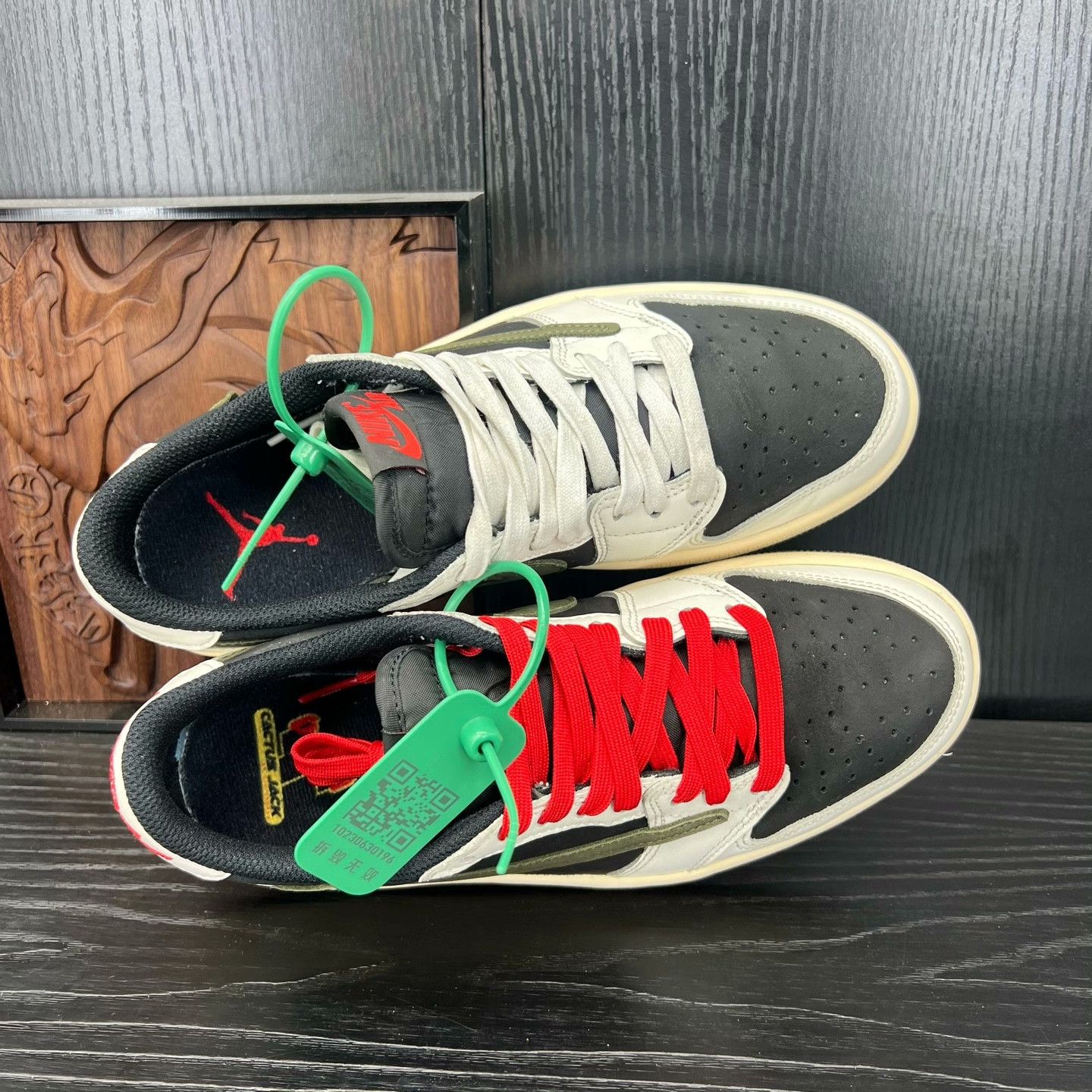 Nike Nike AJ1 Lowtop Sneakers 39 Men Size US 6.5 / EU 39-40 - 7 Thumbnail