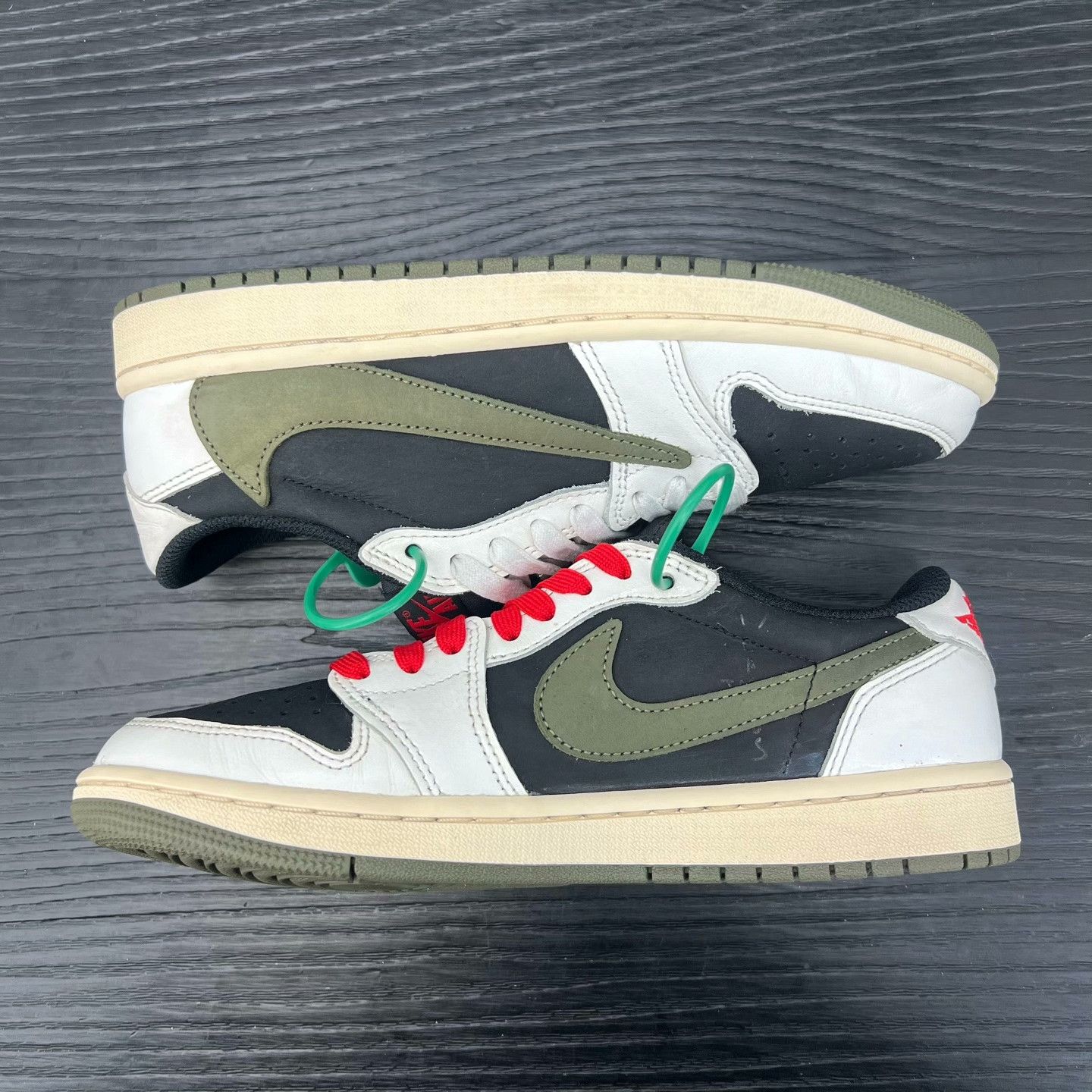 Nike Nike AJ1 Lowtop Sneakers 39 Men Size US 6.5 / EU 39-40 - 2 Thumbnail