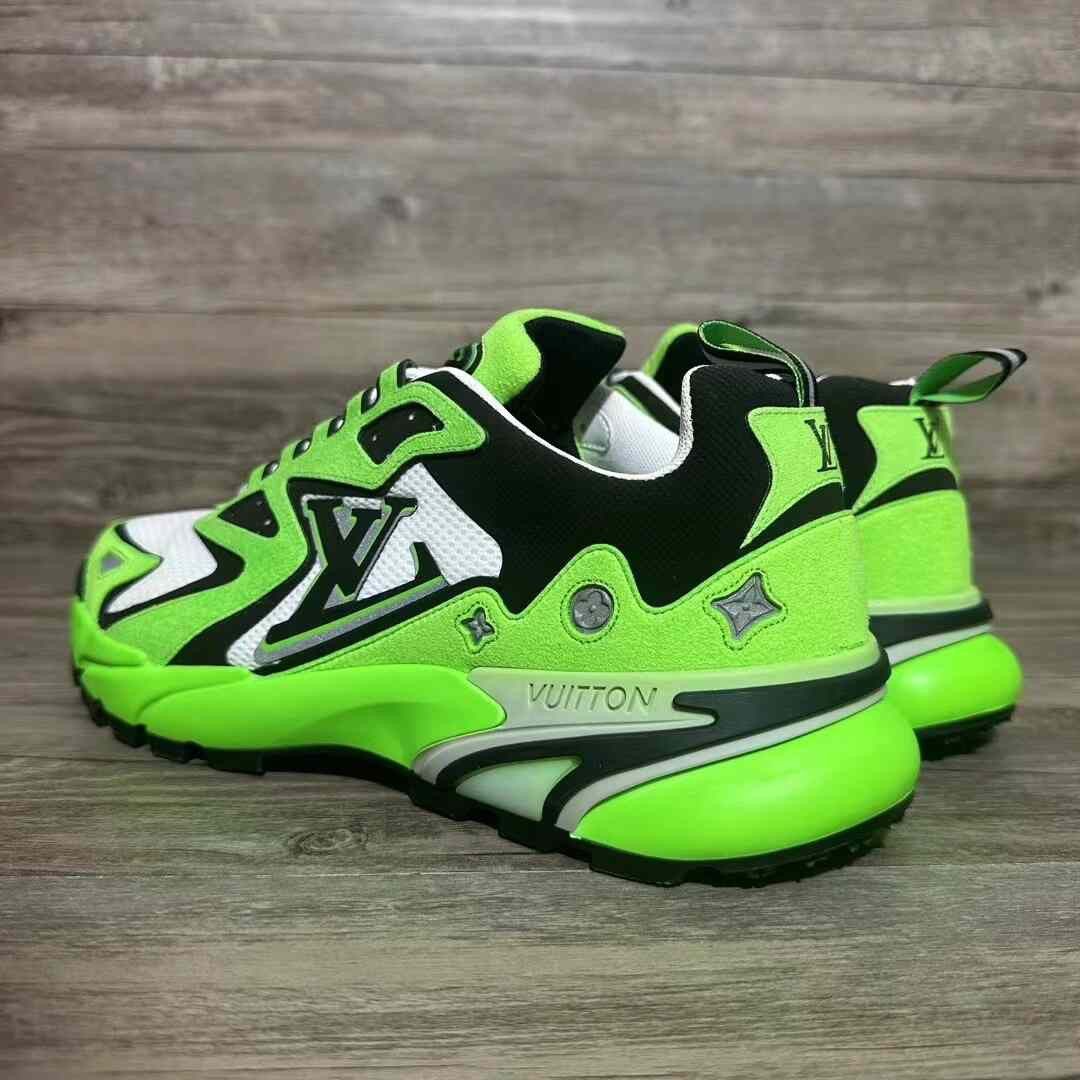 Louis Vuitton Louis Vuitton Running Green Lowtop Sneakers 42 Men Size US 9 / EU 42 - 3 Thumbnail