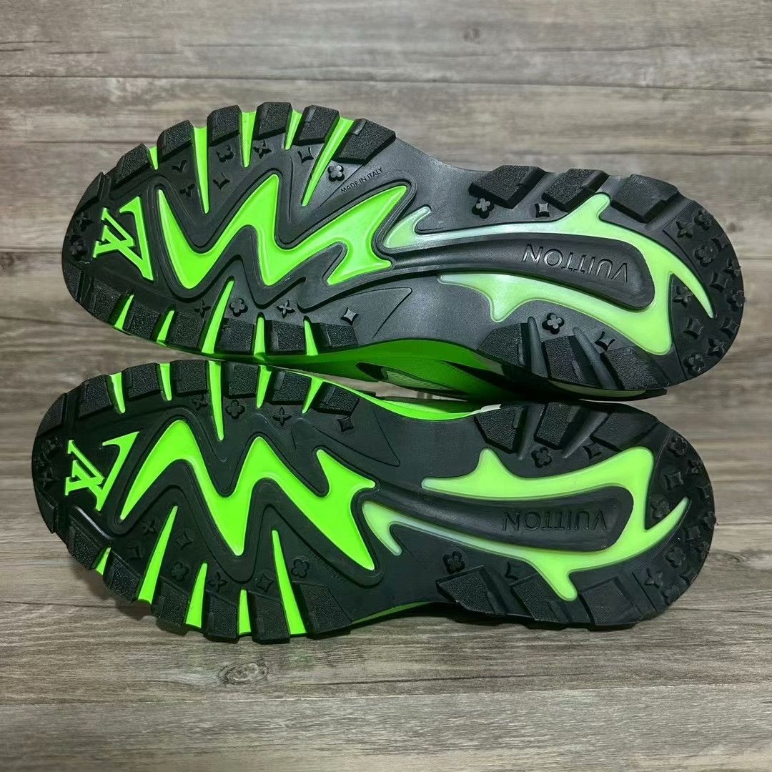 Louis Vuitton Louis Vuitton Running Green Lowtop Sneakers 42 Men Size US 9 / EU 42 - 8 Thumbnail