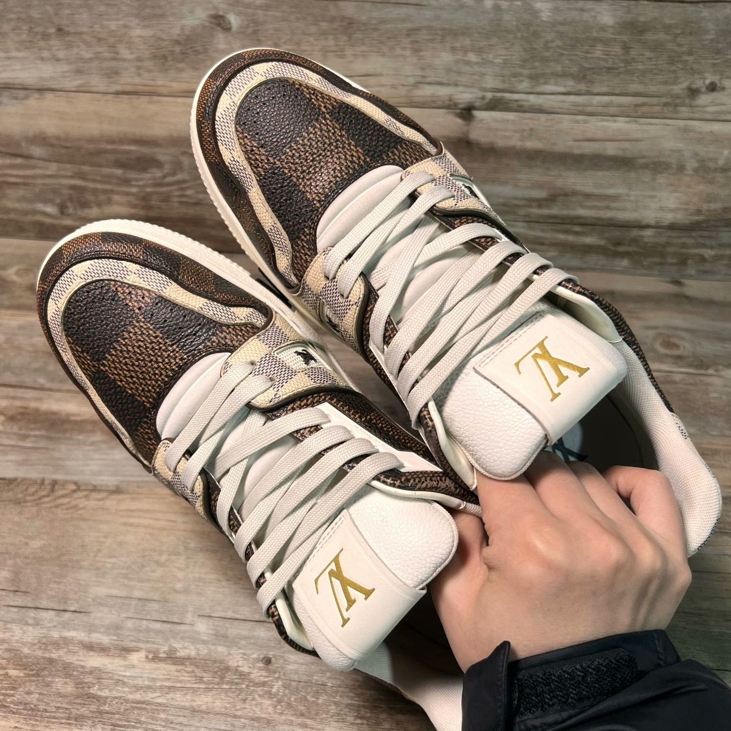 Louis Vuitton Louis Vuitton Training Brown Lowtop Sneakers 9 Men Size US 9 / EU 42 - 5 Thumbnail