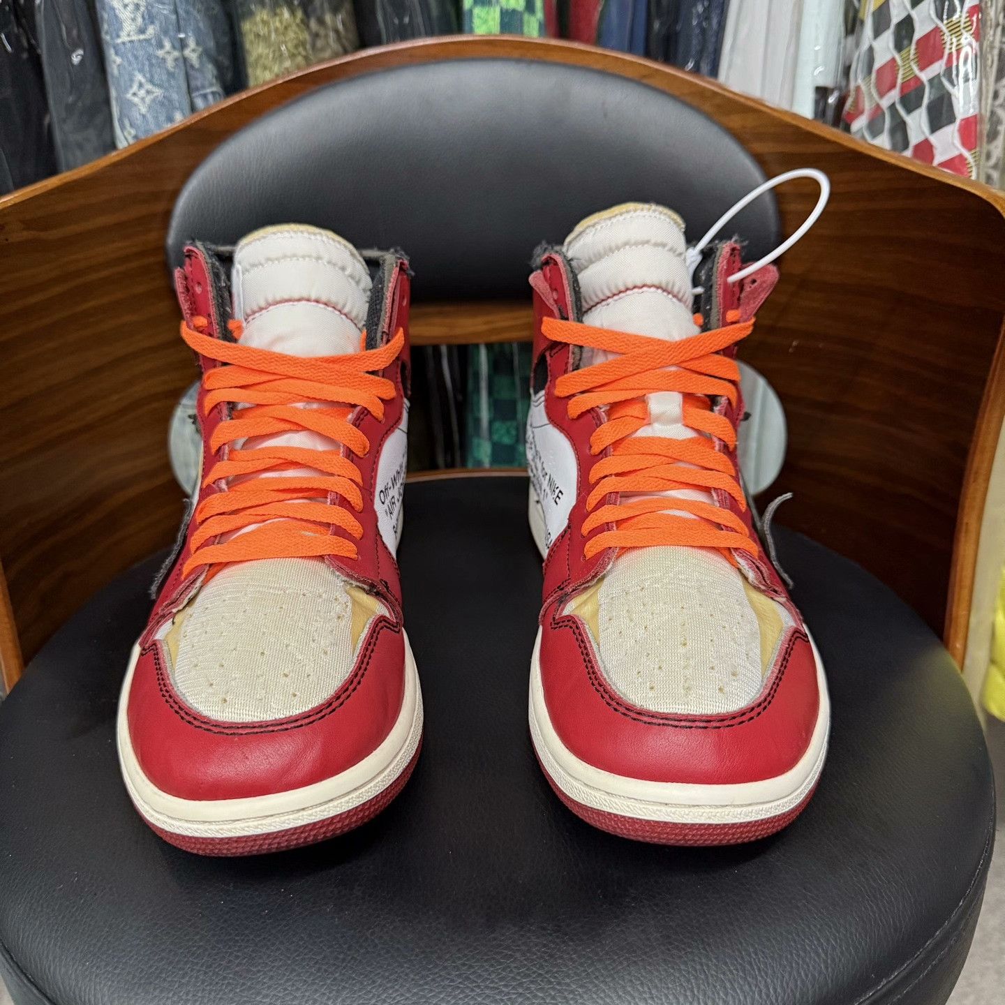 Nike Nike AJ1 Red Lowtop Sneakers 42 Men Size US 9 / EU 42 - 2 Thumbnail