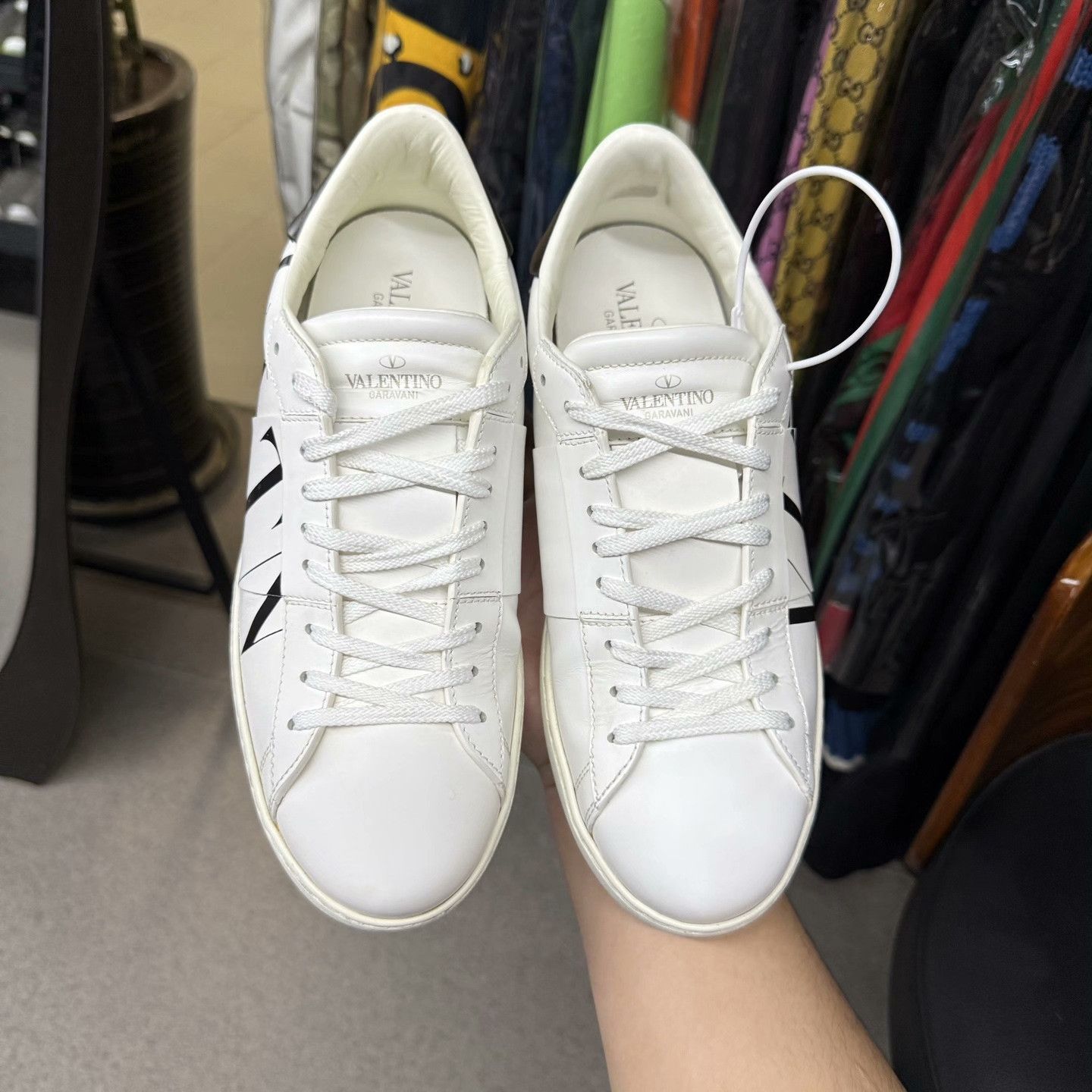 Valentino Valentino White Lowtop Sneakers 41 Men Size US 8.5 / EU 41-42 - 5 Thumbnail