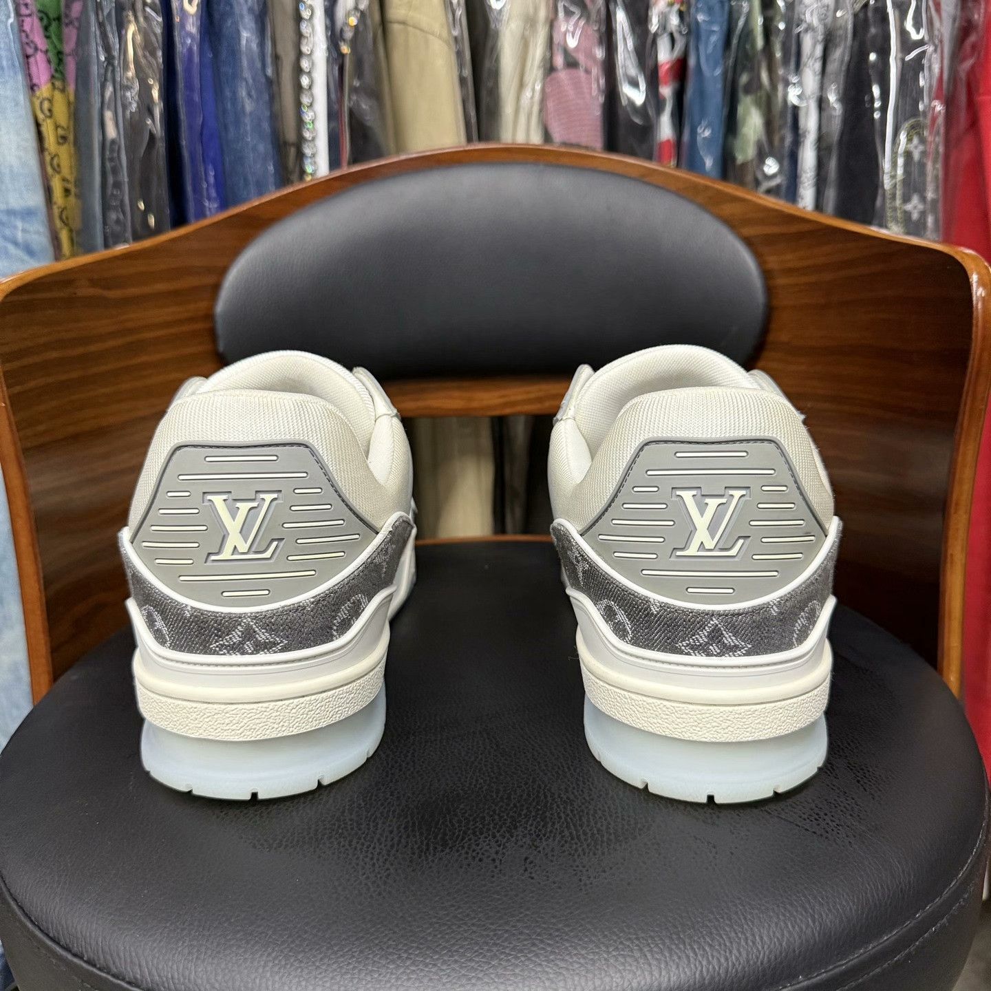 Louis Vuitton Louis Vuitton Training Denim White Lowtop Sneakers 10 Men Size US 10 / EU 43 - 3 Thumbnail