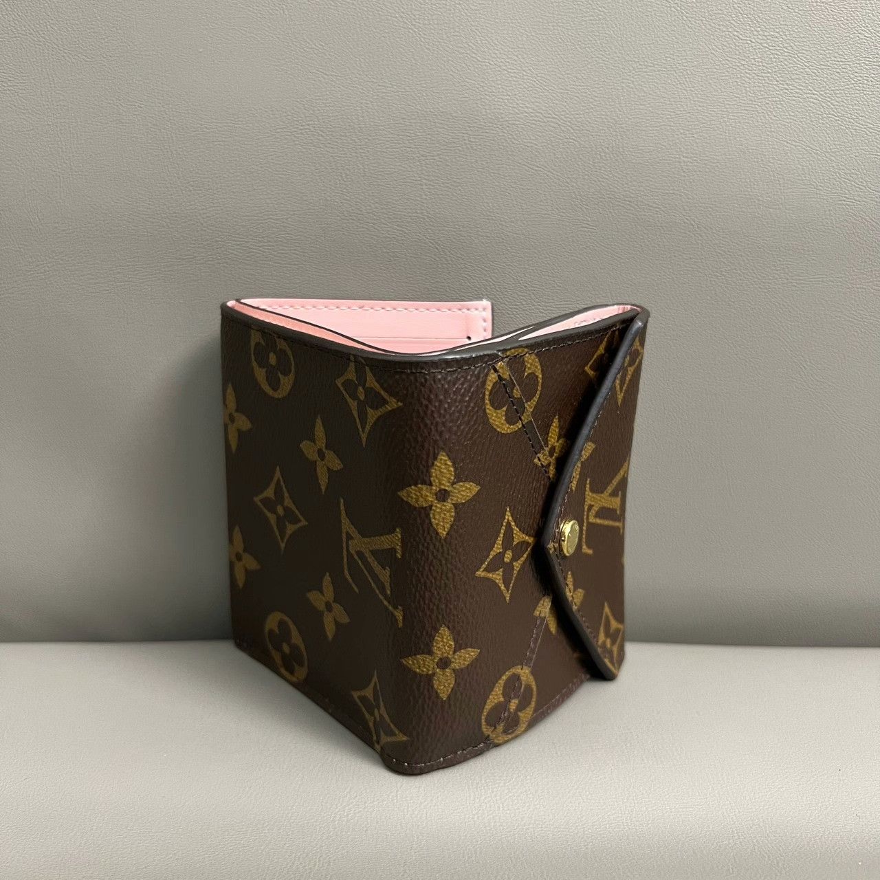 Louis Vuitton Louis Vuitton Multi Item 45 Men Size ONE SIZE - 4 Thumbnail
