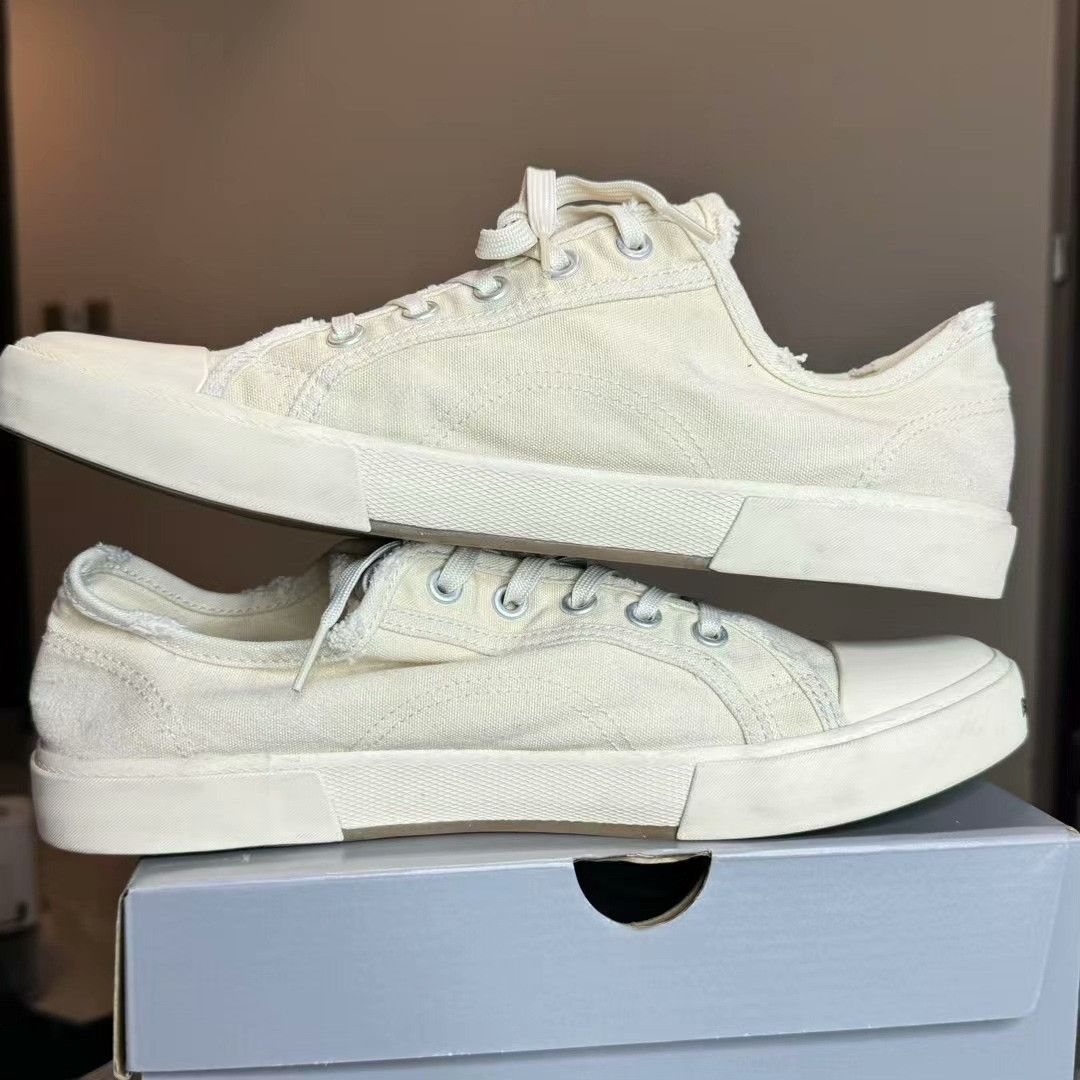 Balenciaga Balenciaga Canvas Lowtop Sneakers 44 Men Size US 10.5 / EU 43-44 - 3 Thumbnail