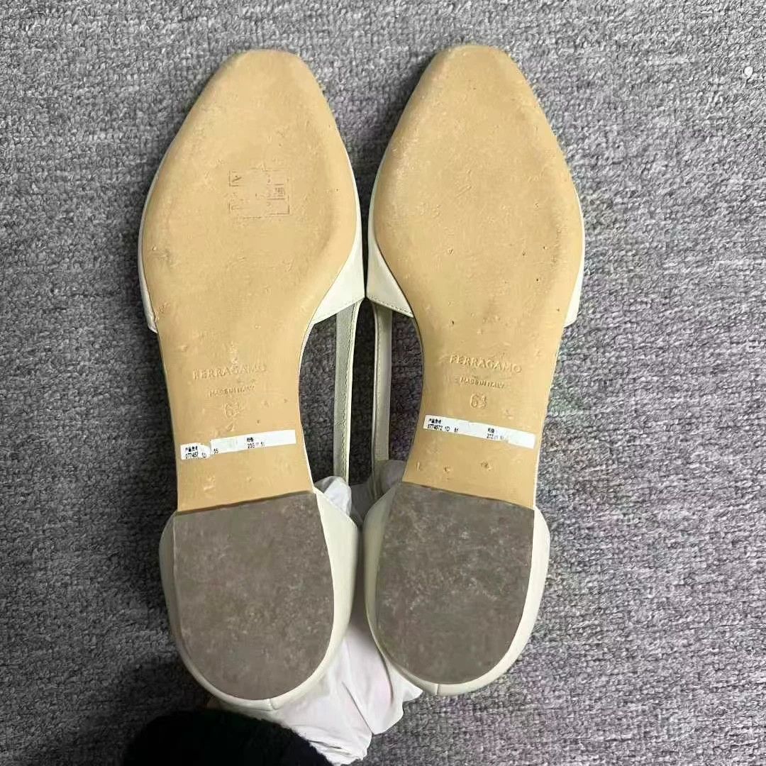 Salvatore Ferragamo Salvatore Ferragamo Leather White Lowtop Sneakers 6.5 Women Size US 6.5 / IT 36.5 - 5 Thumbnail