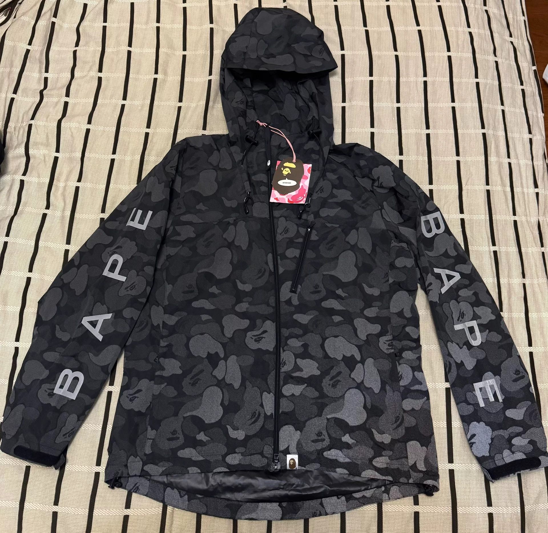 Bape Bape Camo Reflective Gray Light Jacket S Men Size US S / EU 44-46 / 1 - 3 Thumbnail