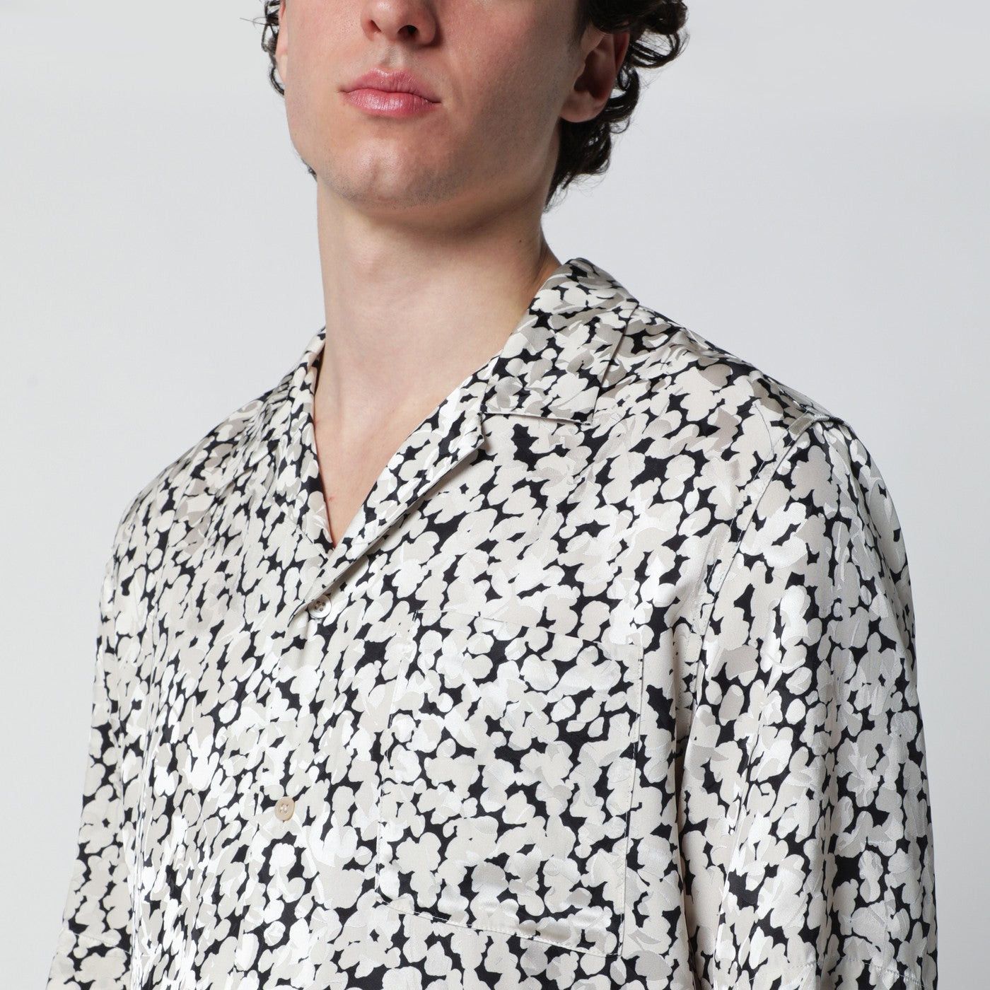 Dries Van Noten Dries Van Noten Viscose Shirt With Black/Ecru Pattern Size US L / EU 52-54 / 3 - 2 Thumbnail