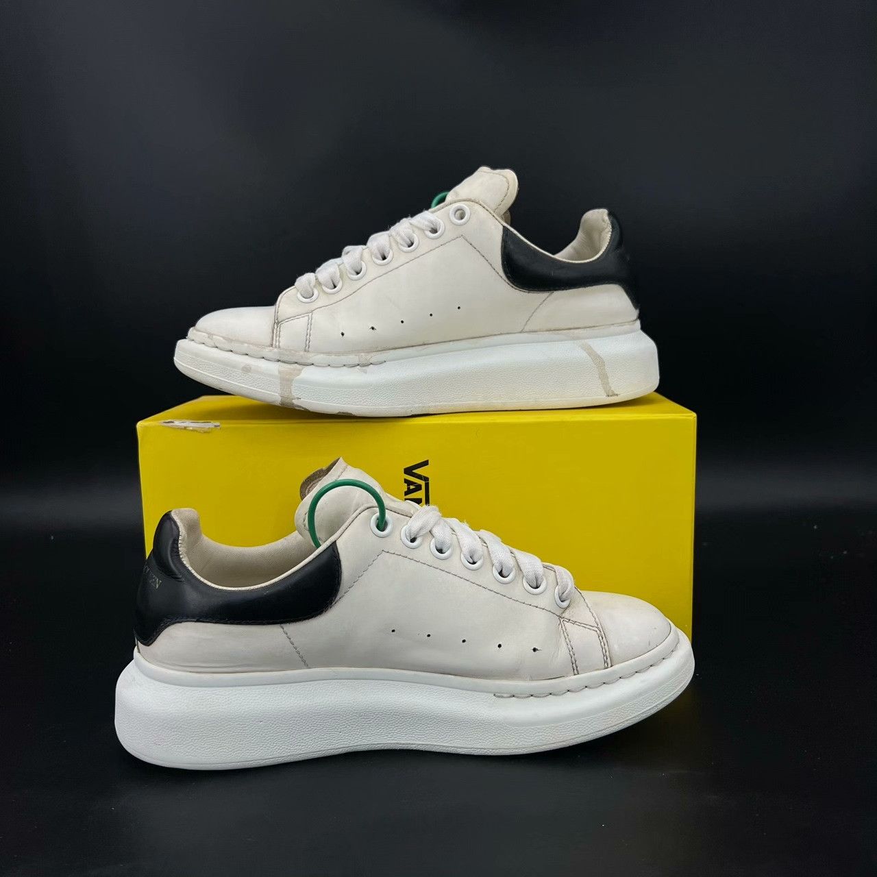 Alexander McQueen Alexander McQueen Leather Black Lowtop Sneakers 40 Men Size US 7.5 / EU 40-41 - 2 Thumbnail