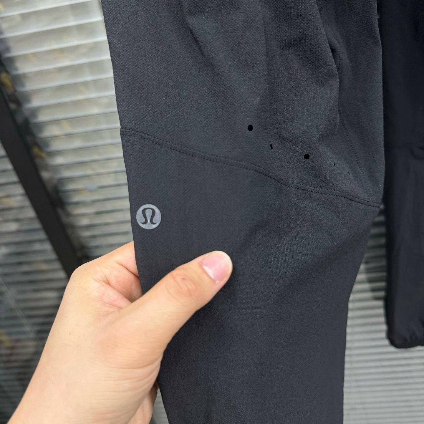 Lululemon Lululemon Black Sweatpants XXL Men Size US 38 / EU 54 - 5 Thumbnail