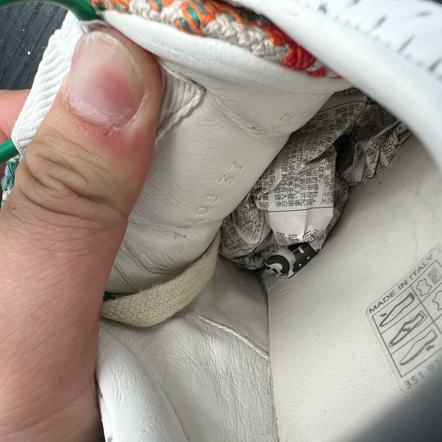 Gucci Gucci White Lowtop Sneakers 37 Women Size US 6.5 / IT 36.5 - 8 Thumbnail