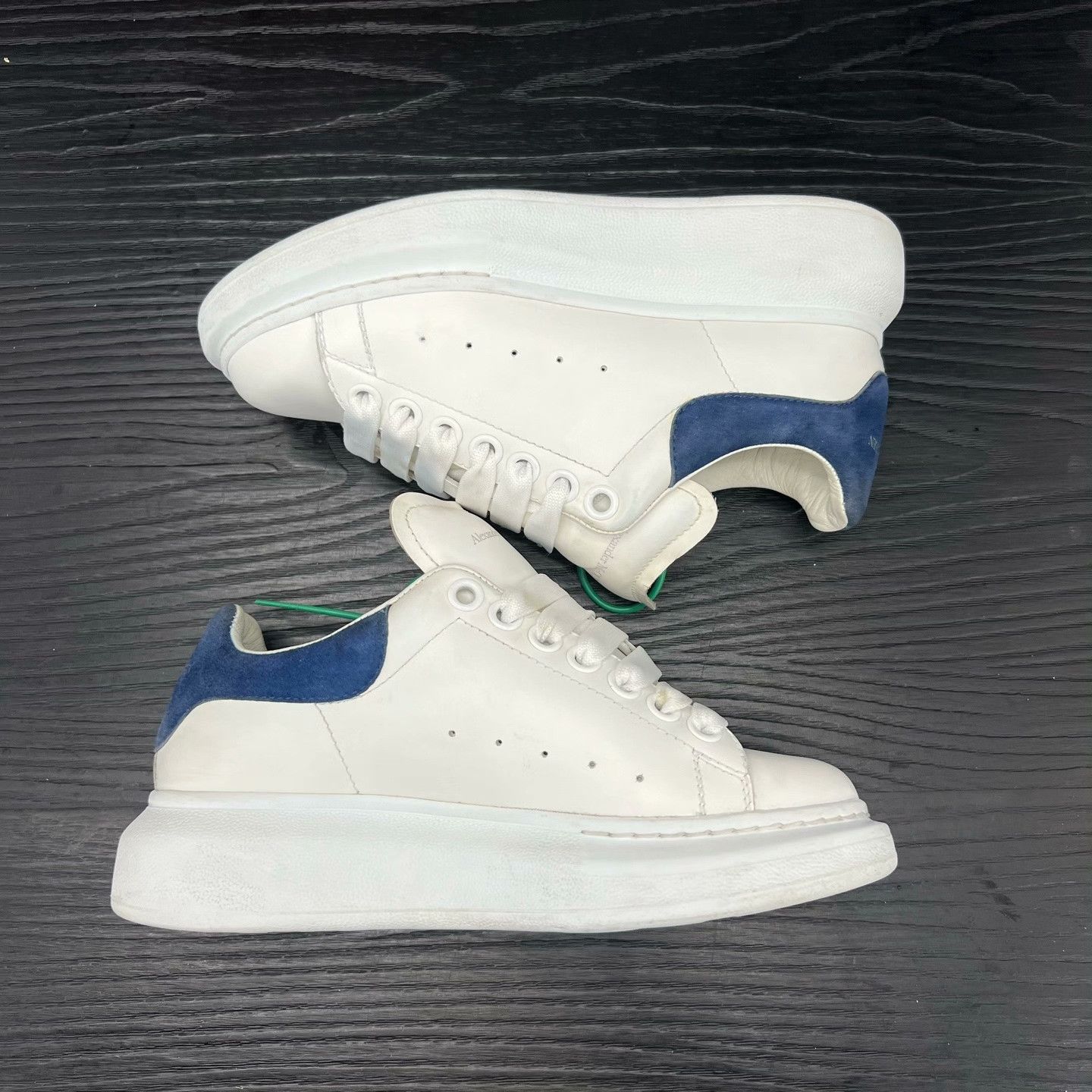 Alexander McQueen Alexander McQueen Blue Lowtop Sneakers 35 Women Size US 5 / IT 35 - 3 Thumbnail