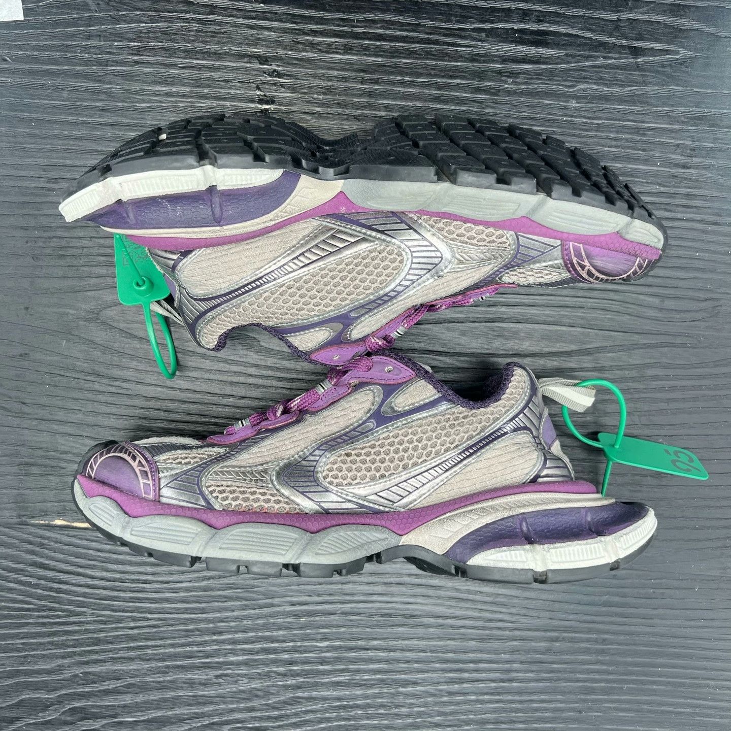 Balenciaga Balenciaga Purple Lowtop Sneakers XXXL Men Size US 10 / EU 43 - 2 Thumbnail