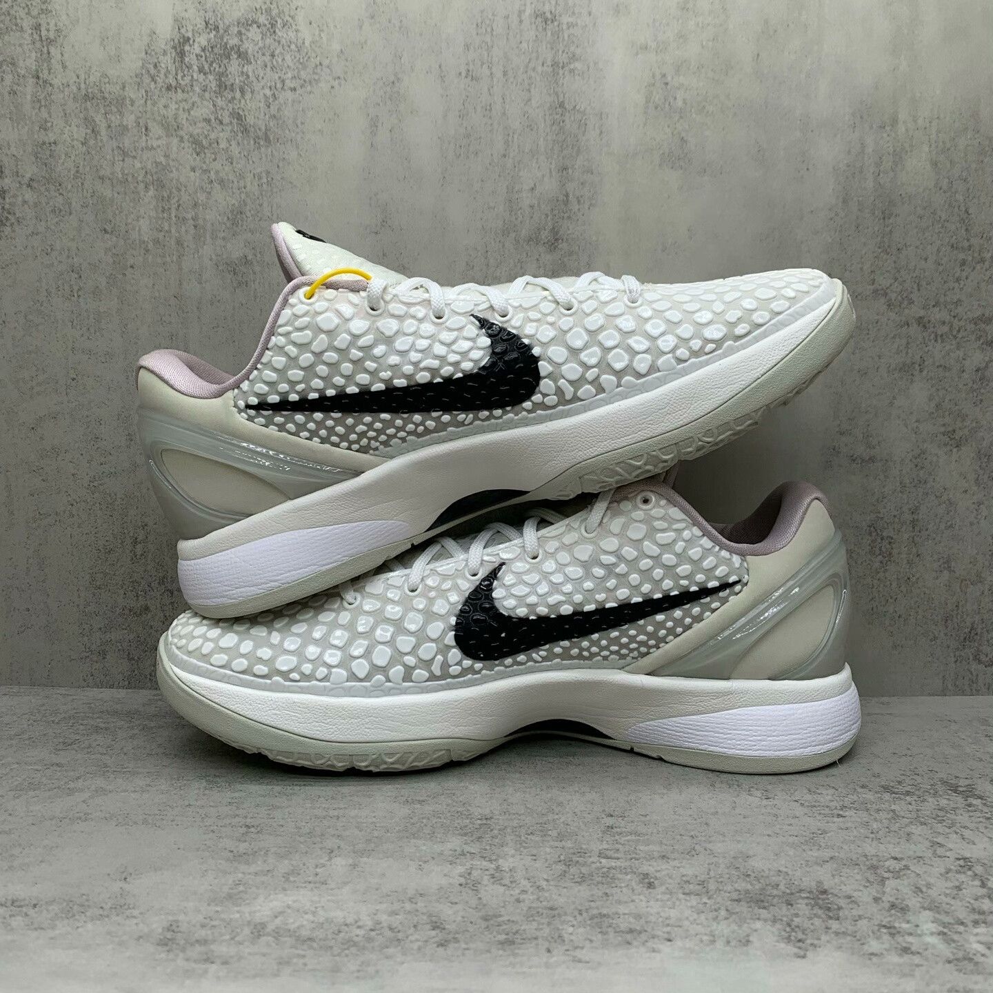 Nike Nike Basketball White Lowtop Sneakers 42 Men Size US 9 / EU 42 - 3 Thumbnail