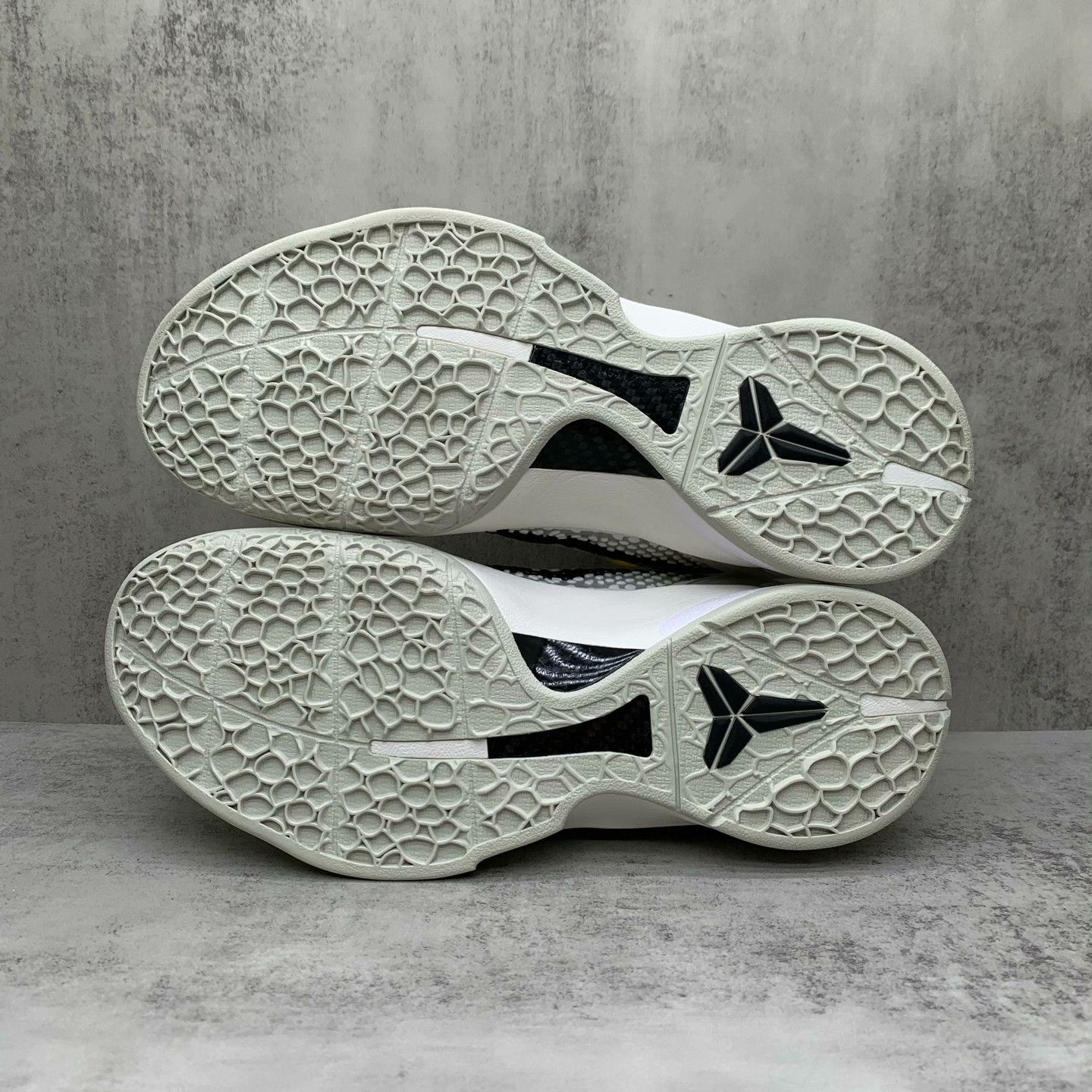 Nike Nike Basketball White Lowtop Sneakers 42 Men Size US 9 / EU 42 - 7 Thumbnail