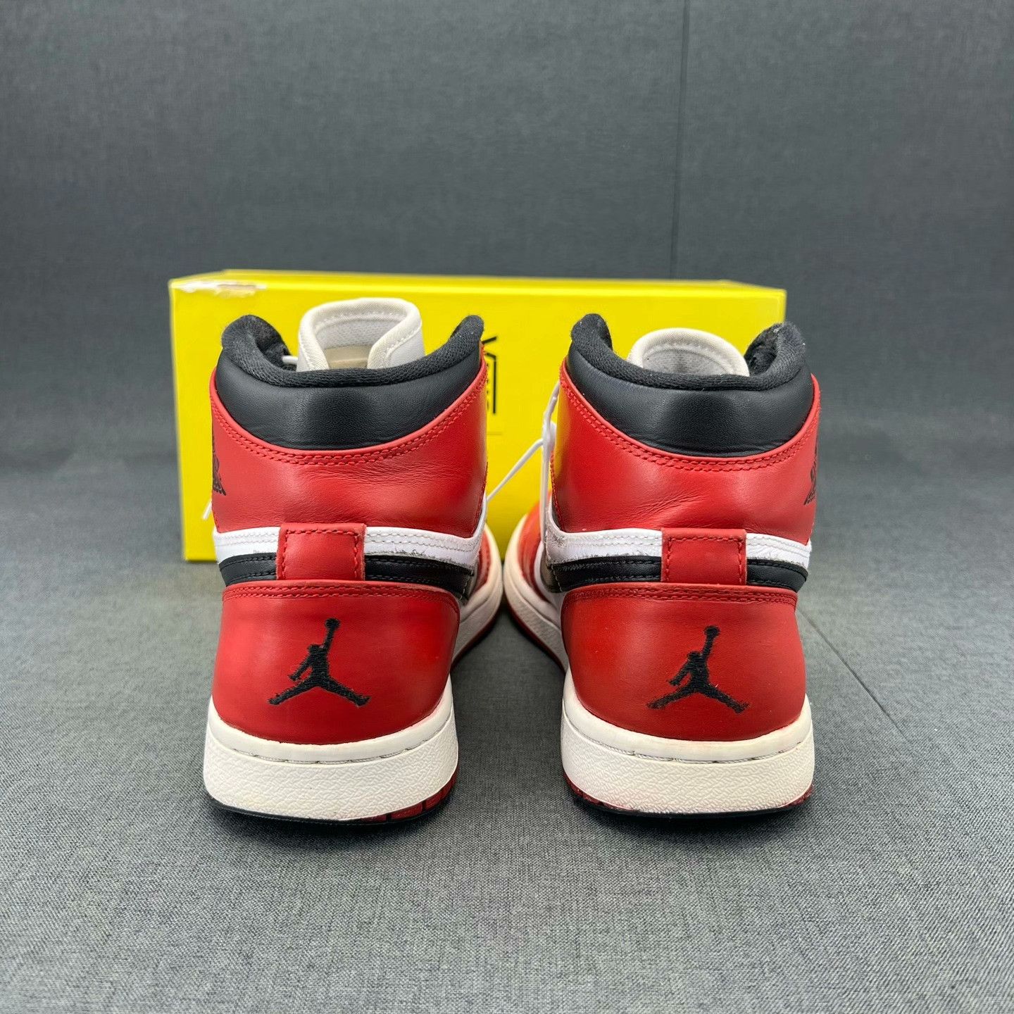 Nike Nike AJ1 Red Lowtop Sneakers 42 Men Size US 9 / EU 42 - 5 Thumbnail