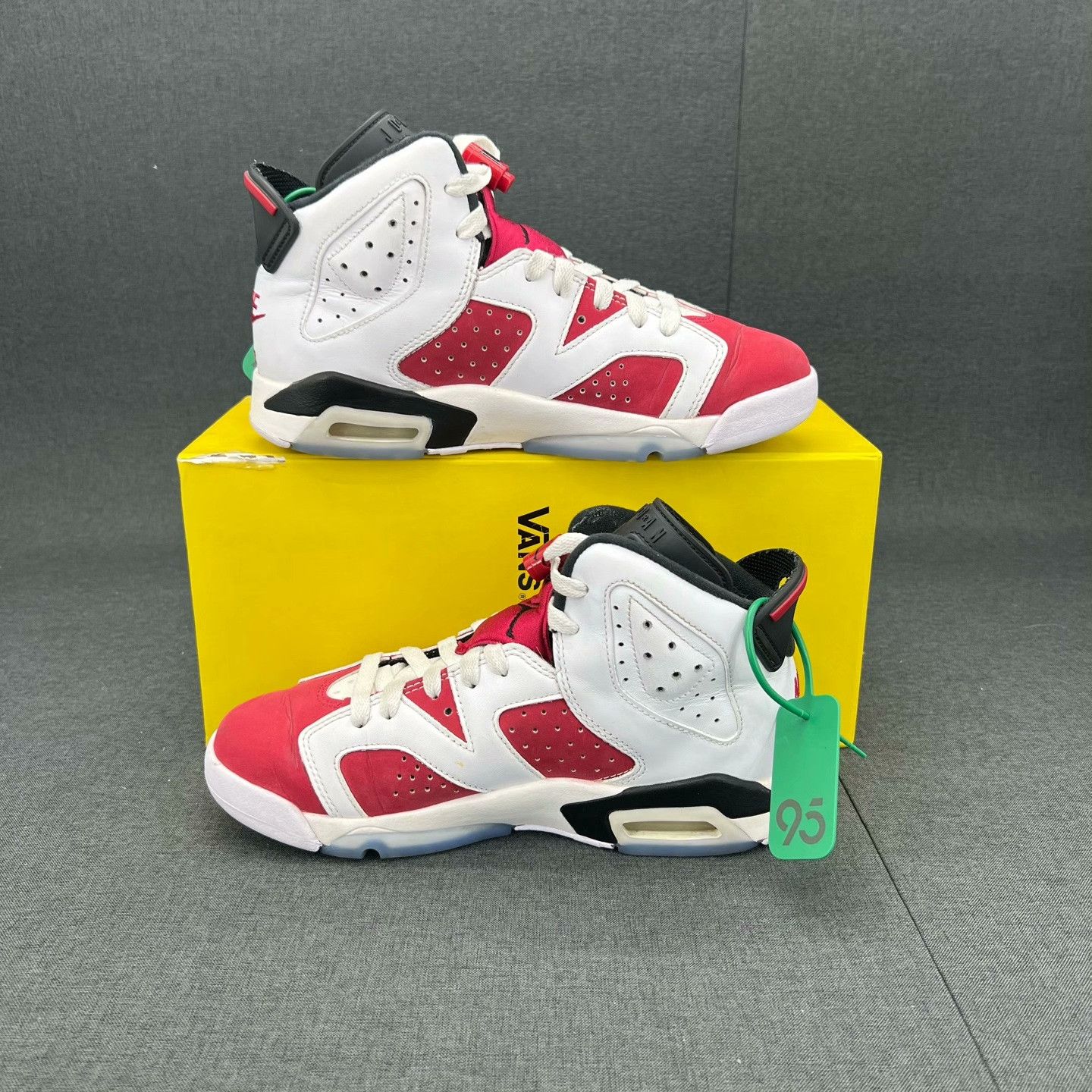 Nike Nike AJ6 Red Lowtop Sneakers 38 Men Size US 6 / EU 39 - 3 Thumbnail