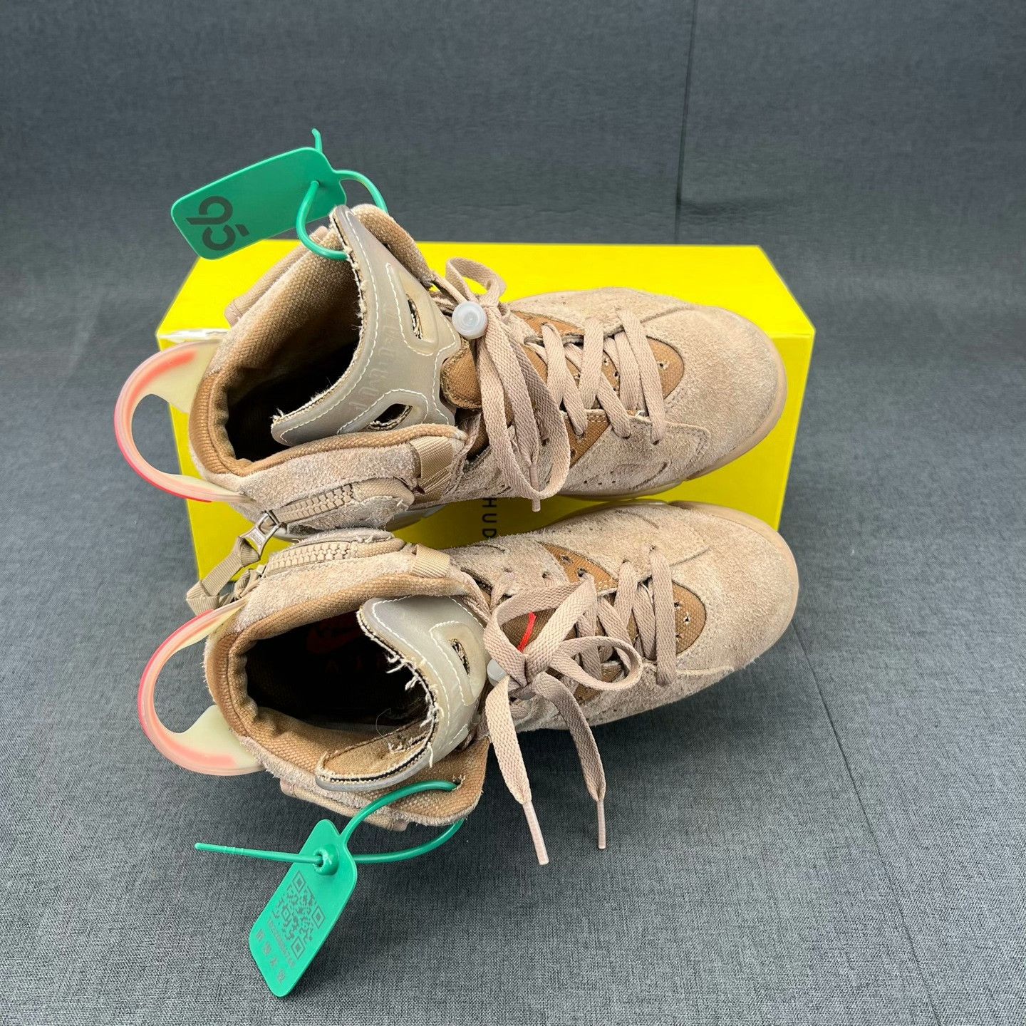 Nike Nike AJ6 Beige Lowtop Sneakers 37 Men Size US 5 / EU 37 - 6 Thumbnail