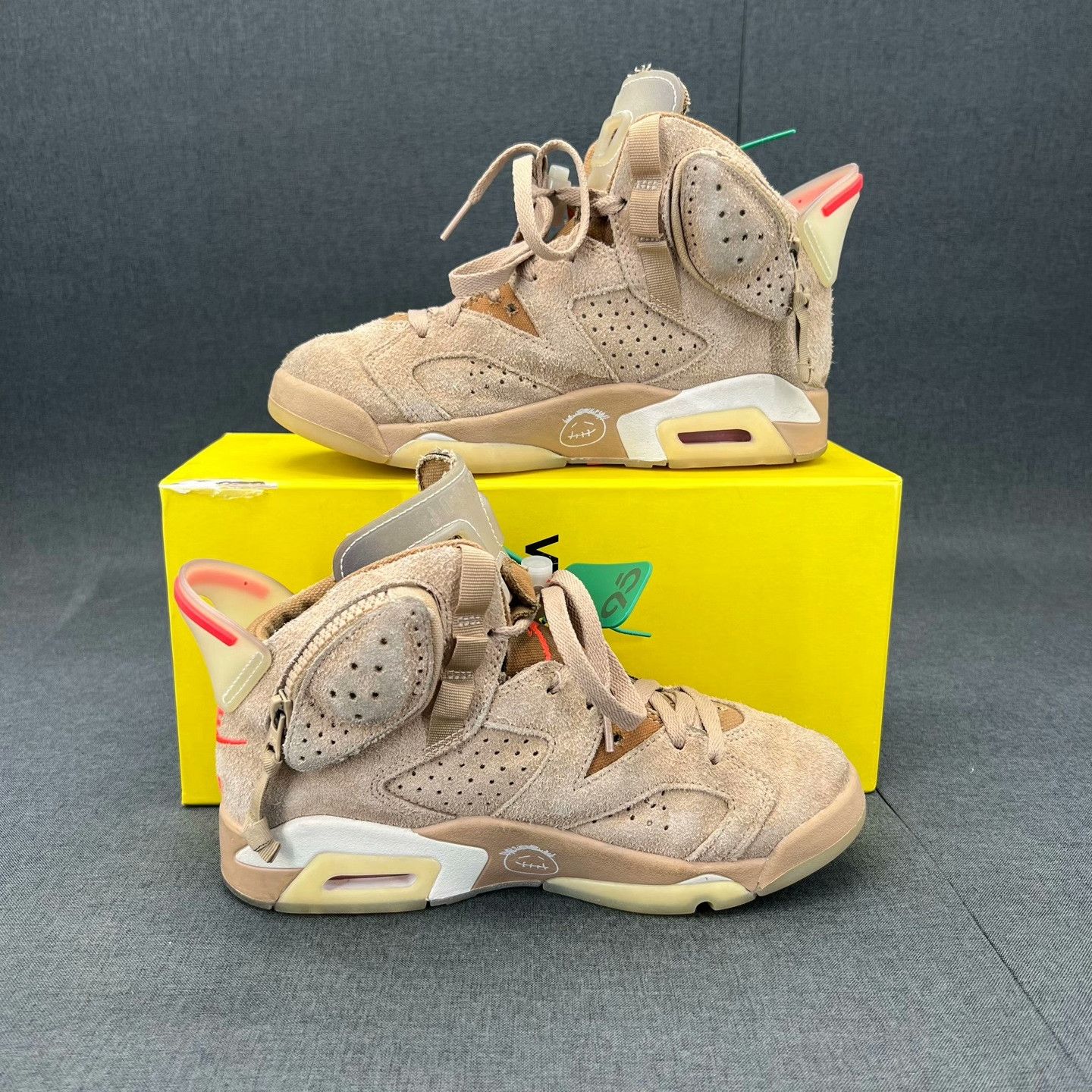 Nike Nike AJ6 Beige Lowtop Sneakers 37 Men Size US 5 / EU 37 - 3 Thumbnail