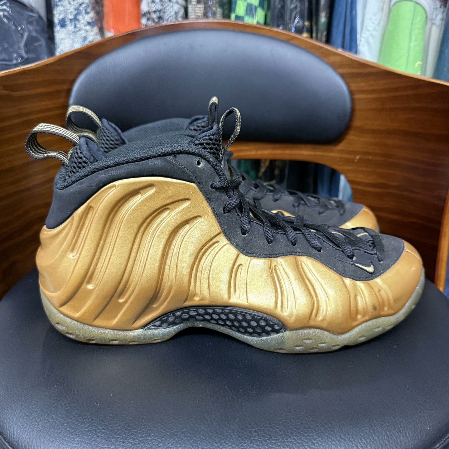 Nike Nike Gold Lowtop Sneakers 41 Men Size US 8.5 / EU 41-42 - 4 Thumbnail