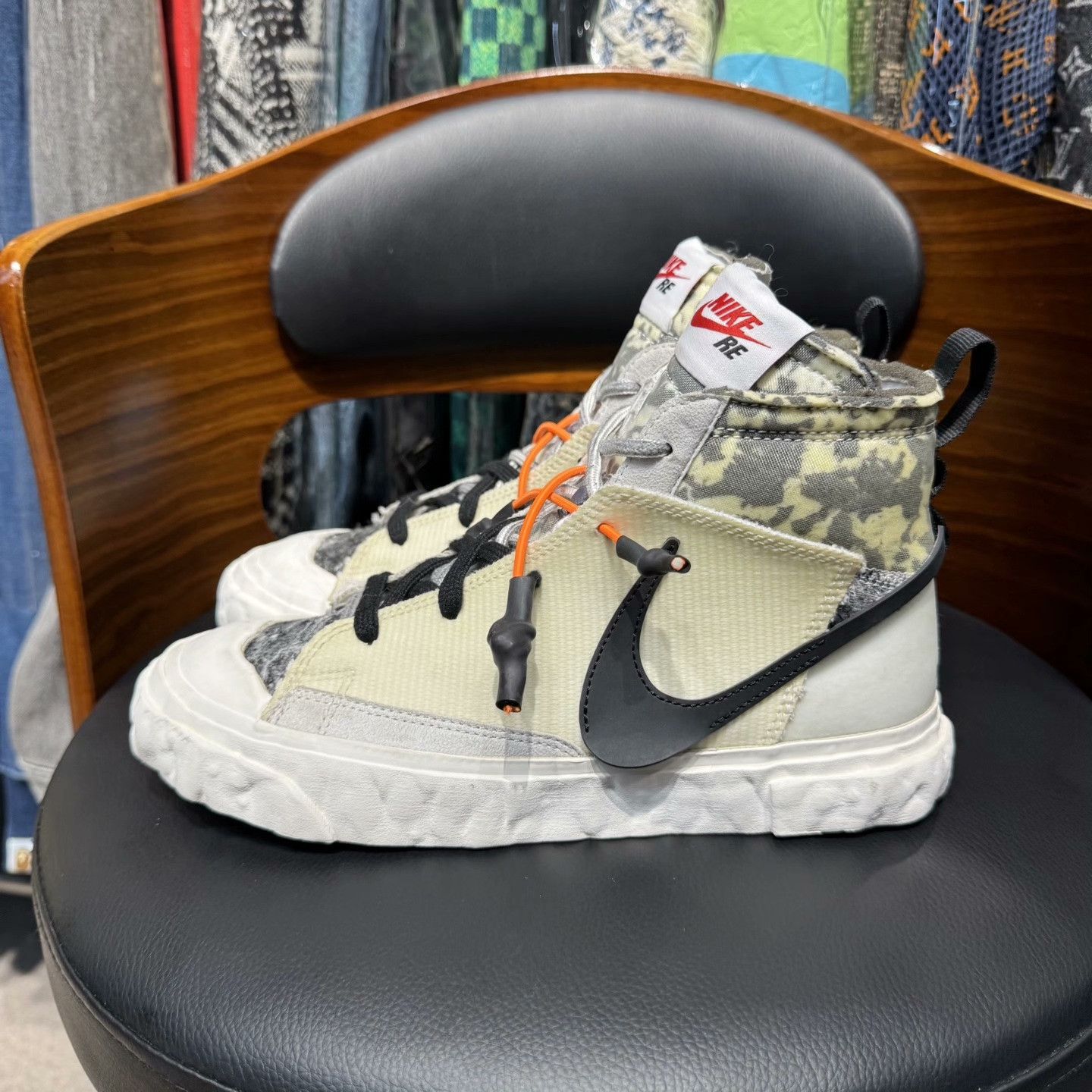 Nike Nike BLAZER White Lowtop Sneakers 37 Men Size US 5 / EU 37 - 5 Thumbnail