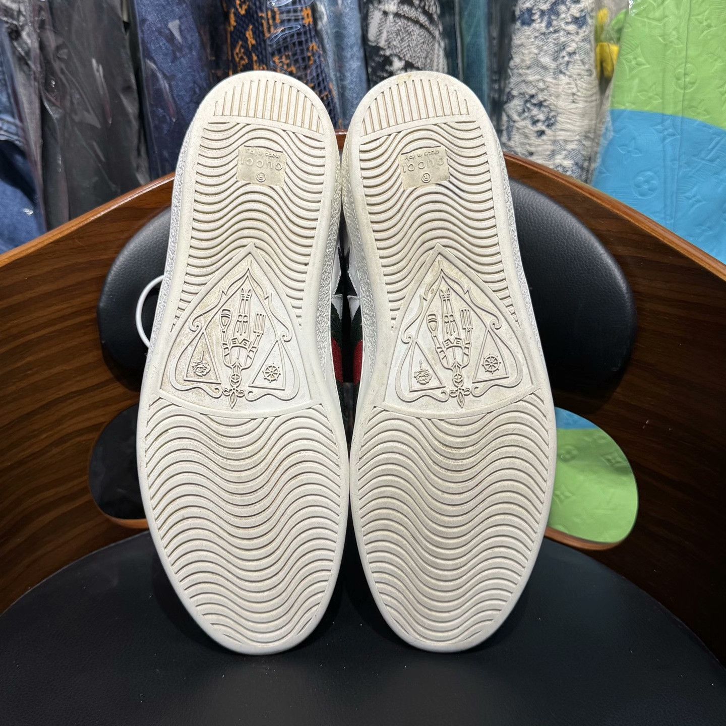 Gucci Gucci White Lowtop Sneakers 42 Men Size US 9 / EU 42 - 9 Thumbnail