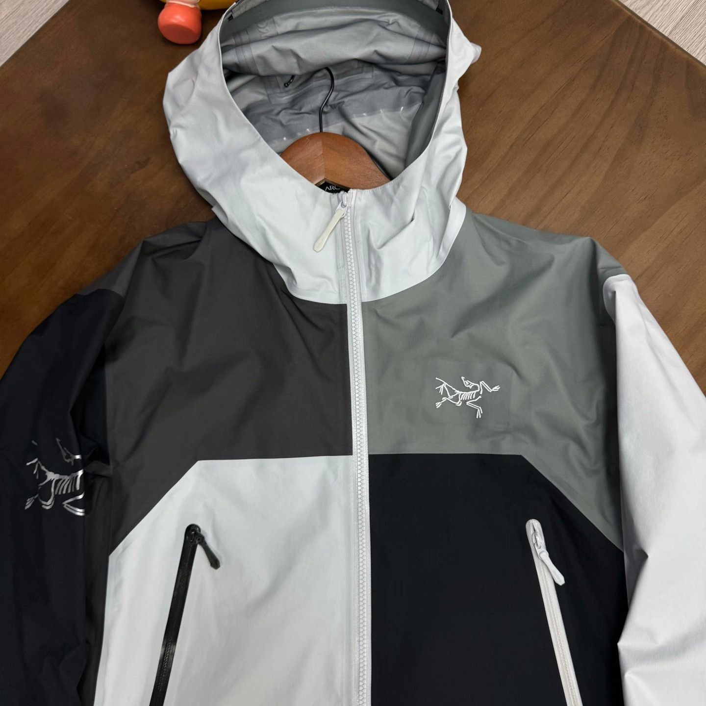 Arc'teryx Arc'teryx Black Light Jacket M Men Size US M / EU 48-50 / 2 - 4 Thumbnail