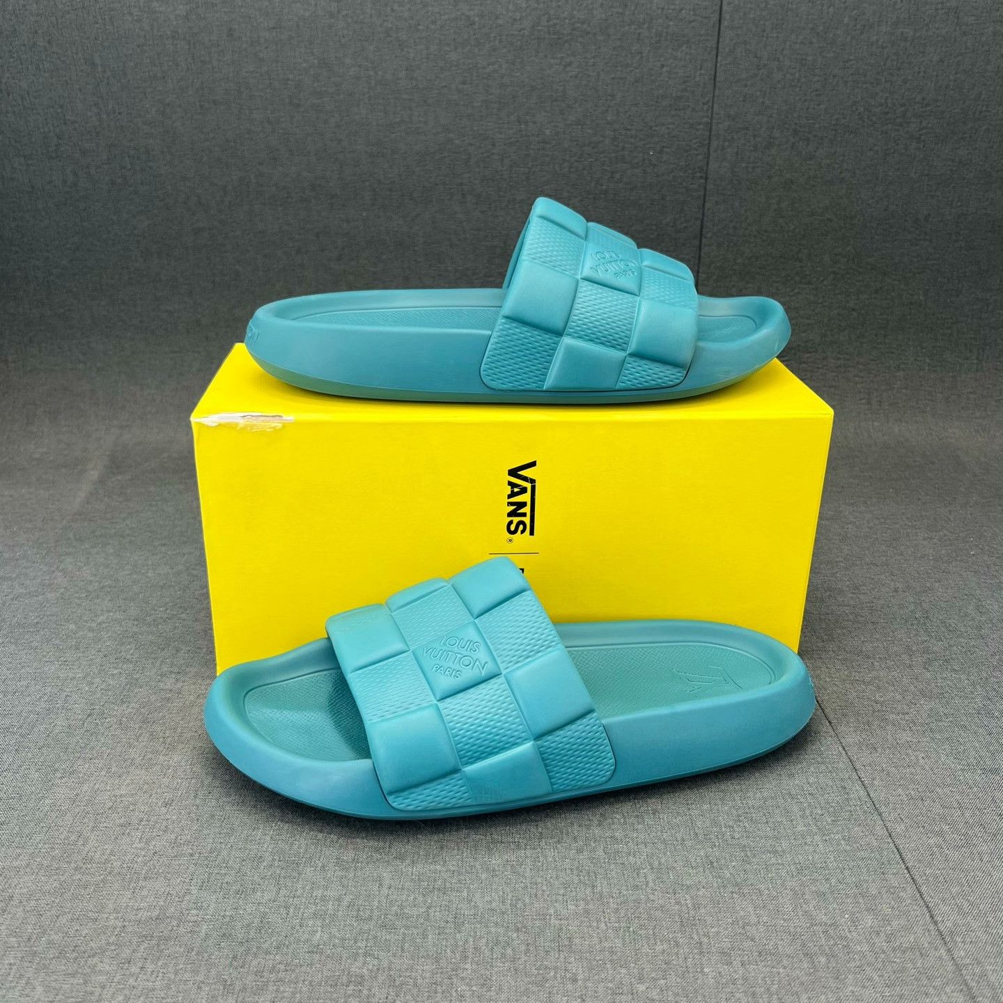 Louis Vuitton Louis Vuitton Knit Green Sandals 41 Men Size US 8.5 / EU 41-42 - 2 Thumbnail