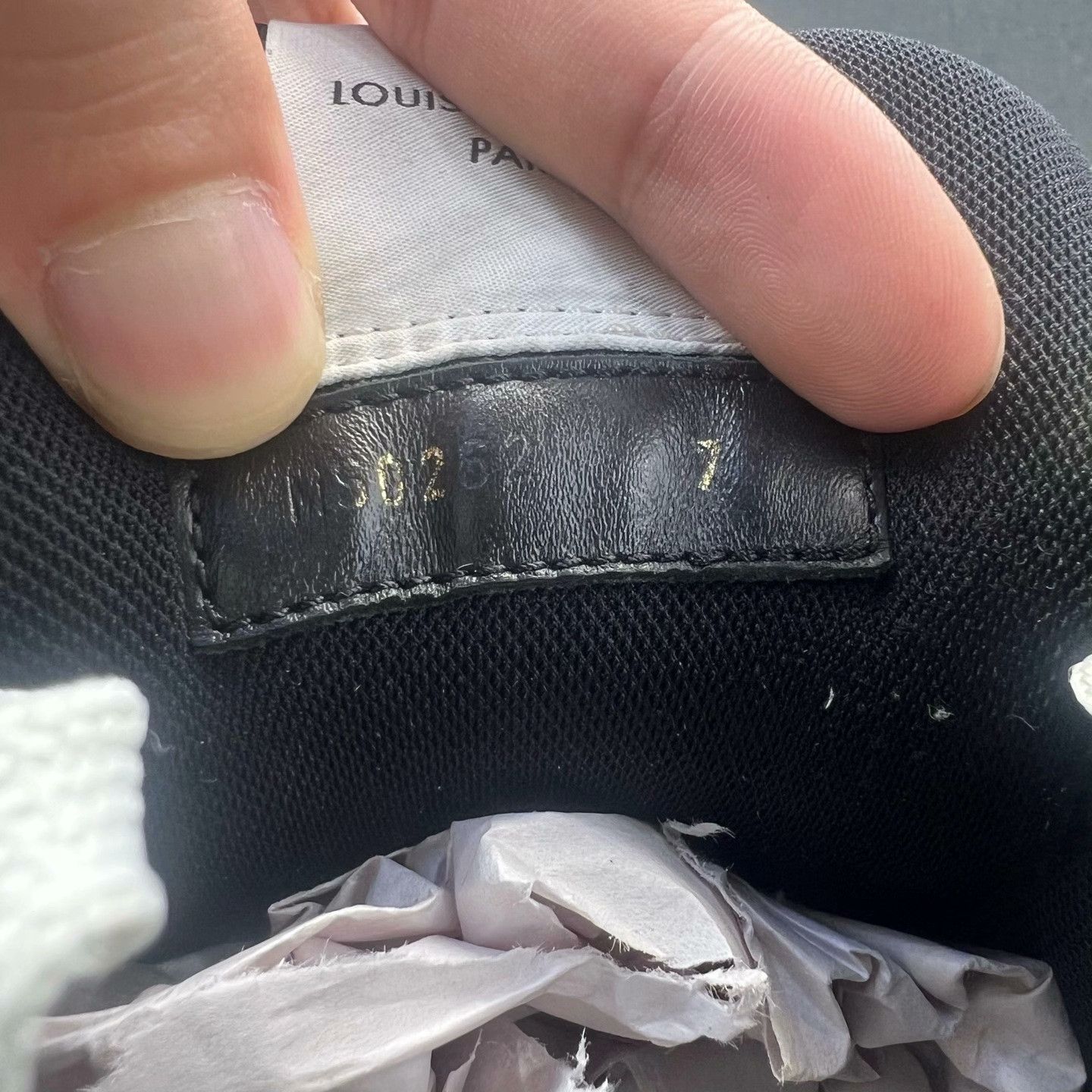 Louis Vuitton Louis Vuitton Training Black Lowtop Sneakers 41 Men Size US 8.5 / EU 41-42 - 7 Thumbnail