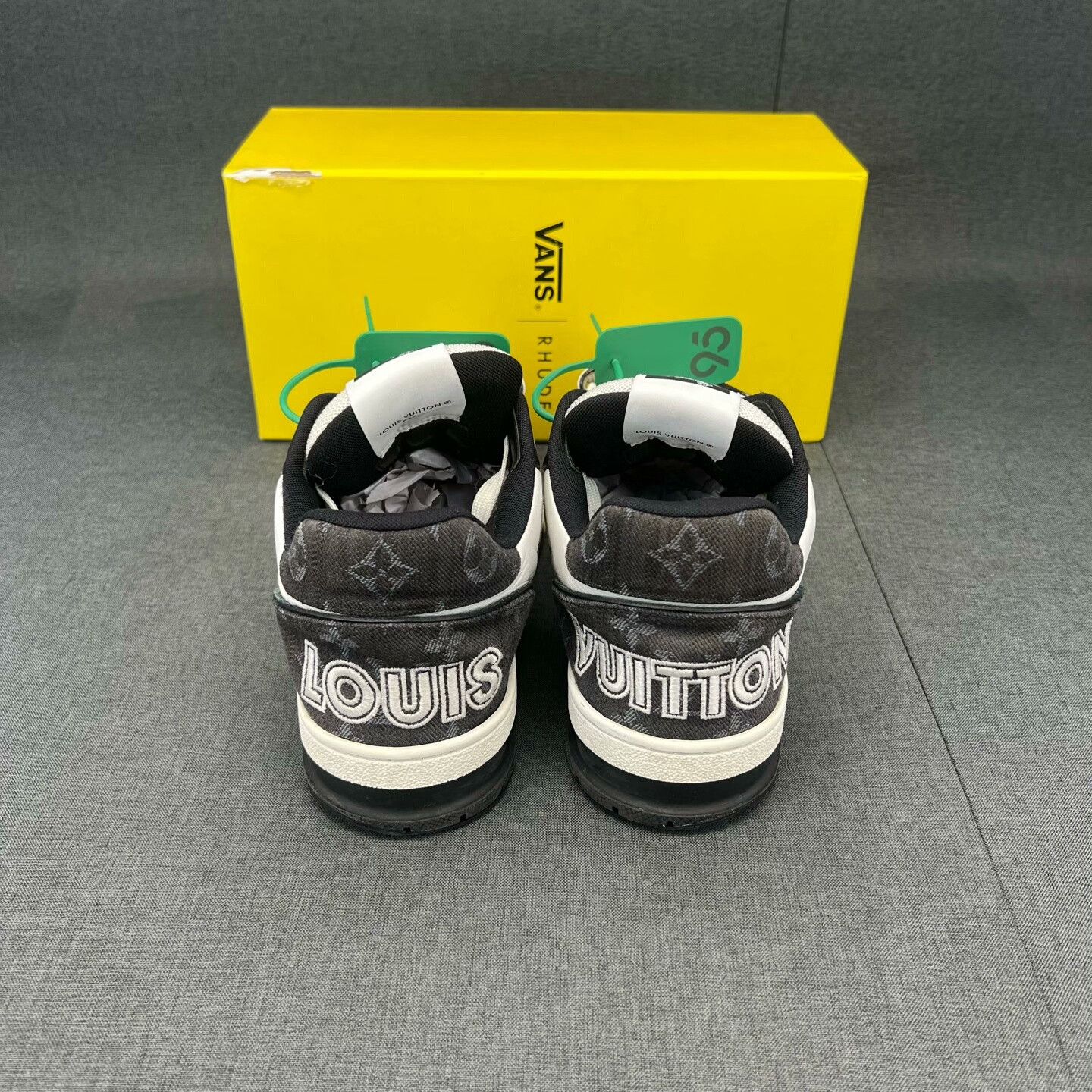 Louis Vuitton Louis Vuitton Training Black Lowtop Sneakers 41 Men Size US 8.5 / EU 41-42 - 5 Thumbnail
