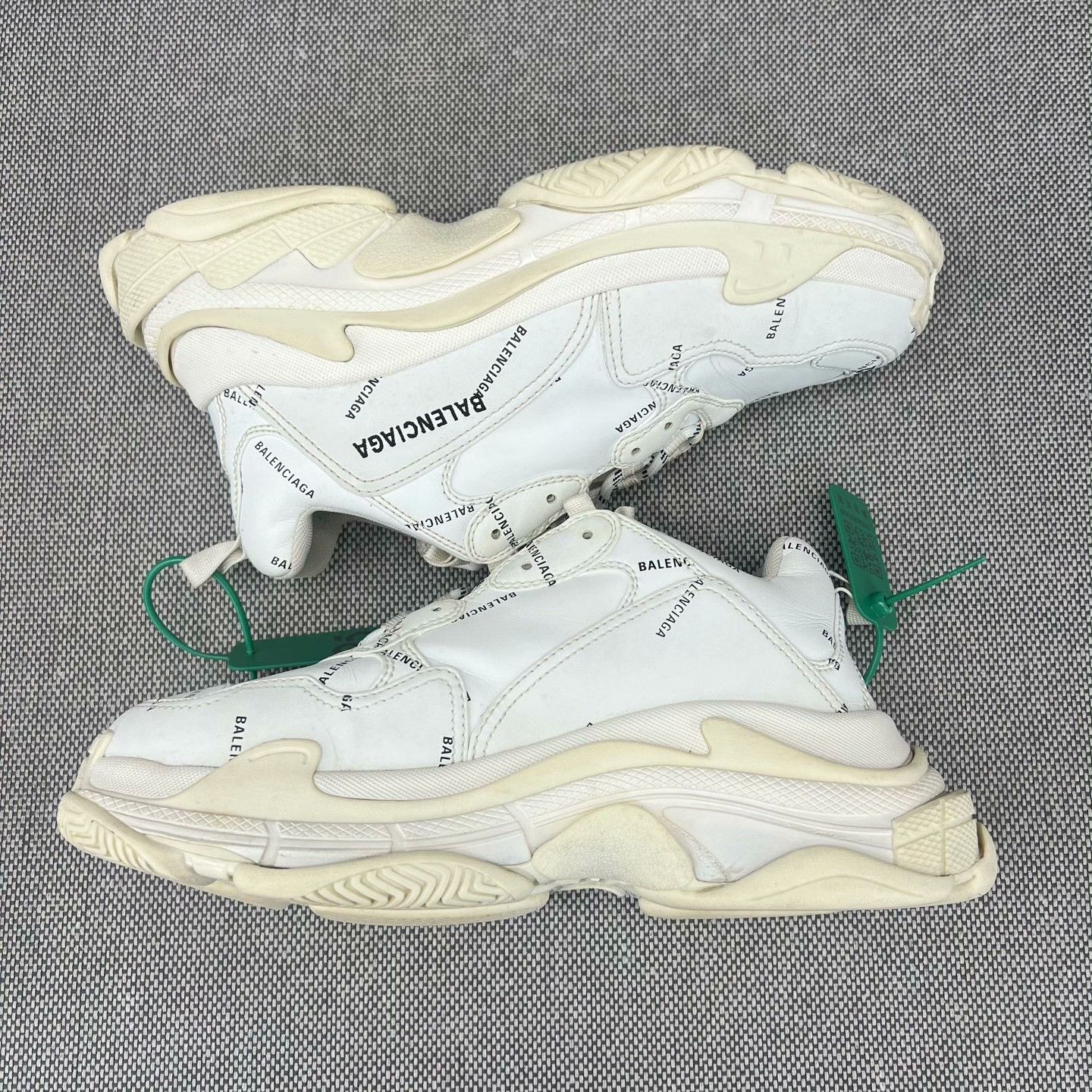 Balenciaga Balenciaga White Lowtop Sneakers 42 Men Size US 9 / EU 42 - 3 Thumbnail