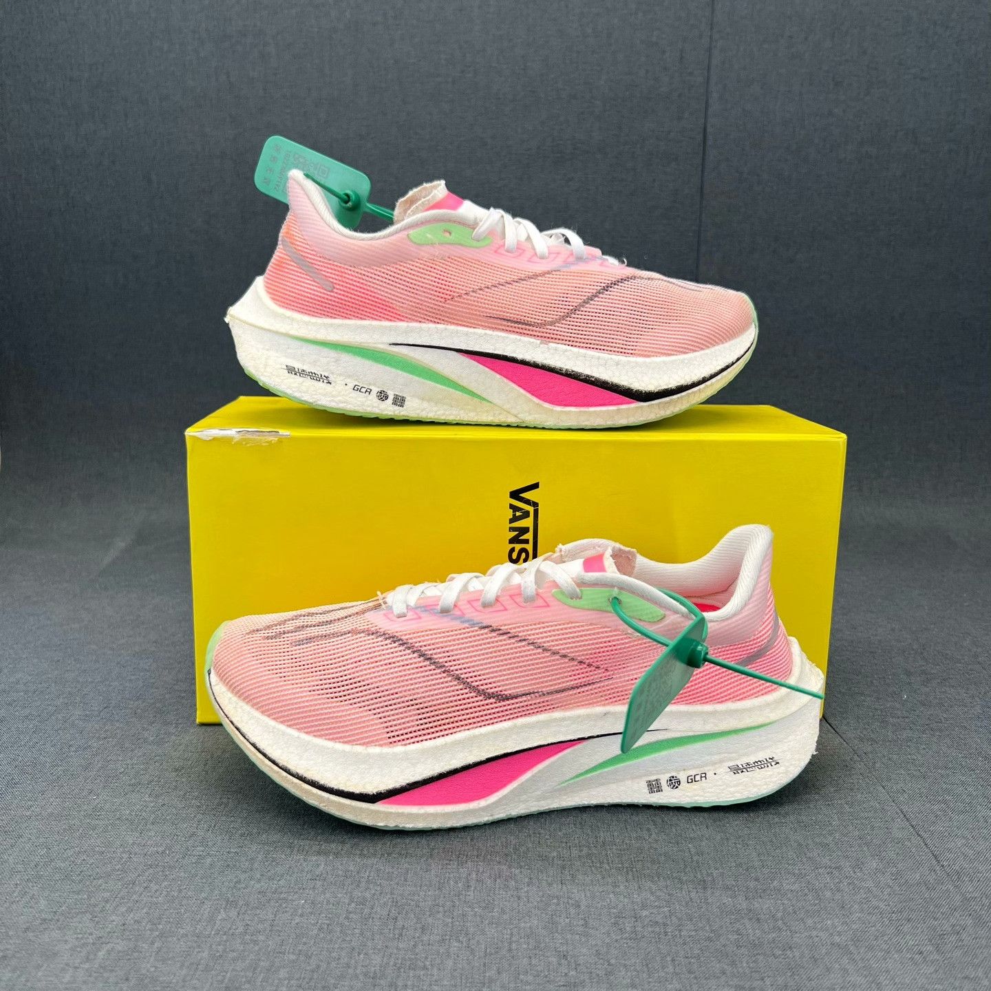 Li-Ning Li-Ning Pink Lowtop Sneakers 39 Men Size US 6.5 / EU 39-40 - 2 Thumbnail