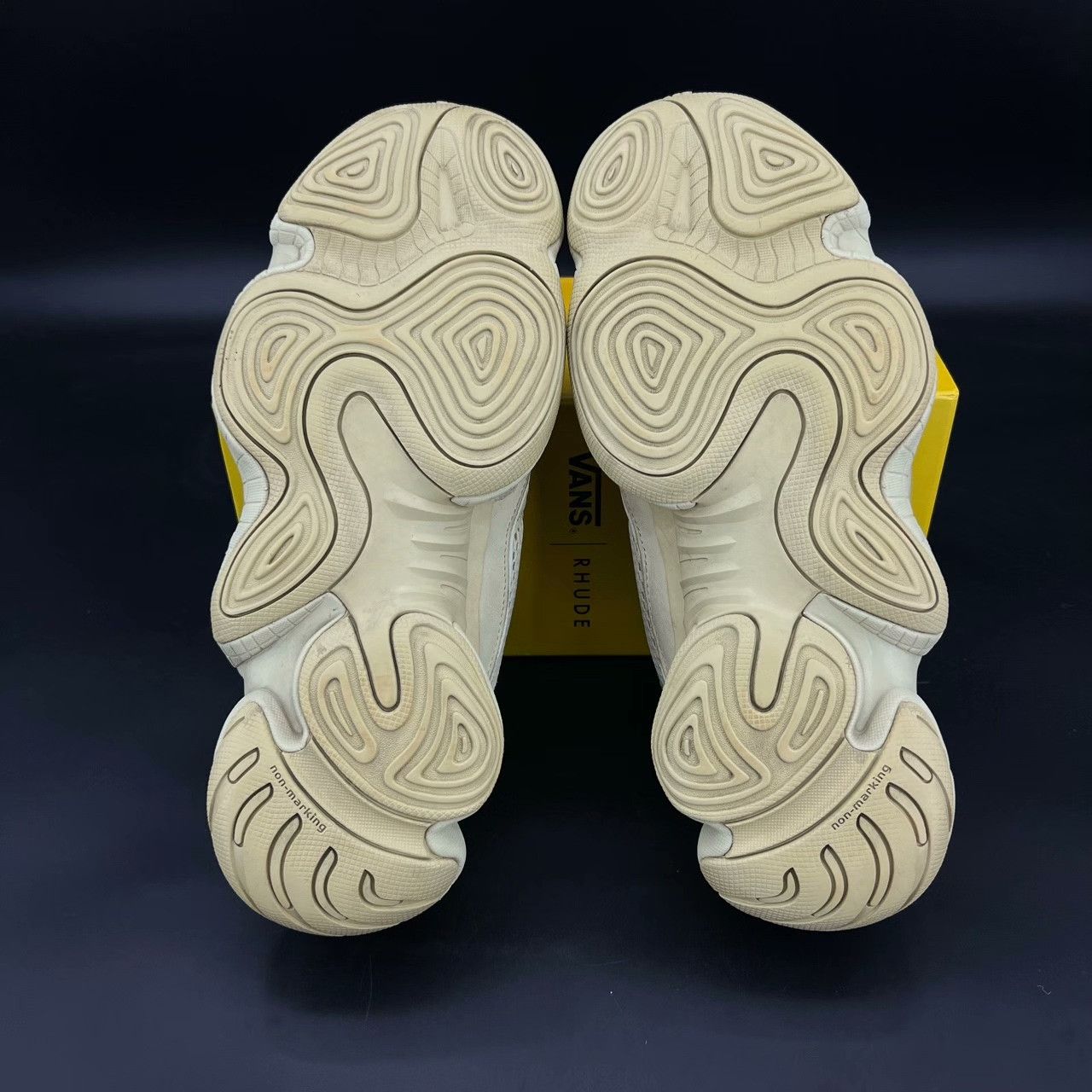 Yeezy Yeezy Yellow Lowtop Sneakers 46 Men Size US 12 / EU 45 - 8 Thumbnail