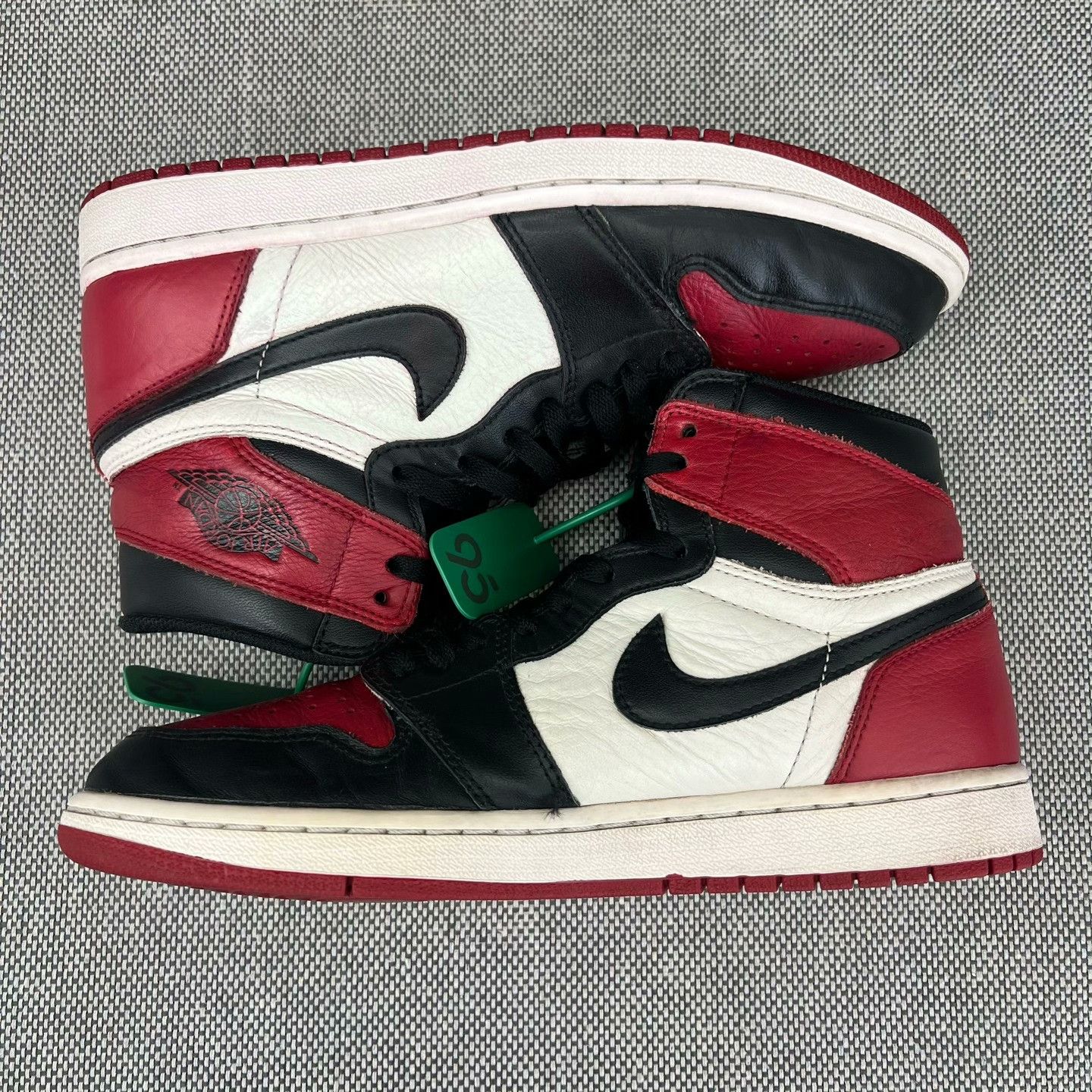 Nike Nike AJ1 Black Lowtop Sneakers 42 Men Size US 9 / EU 42 - 3 Thumbnail