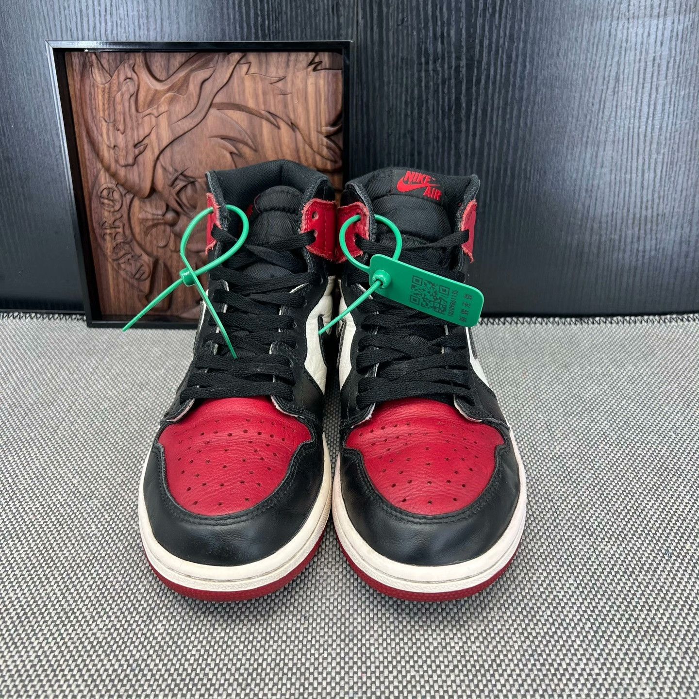 Nike Nike AJ1 Black Lowtop Sneakers 42 Men Size US 9 / EU 42 - 2 Thumbnail