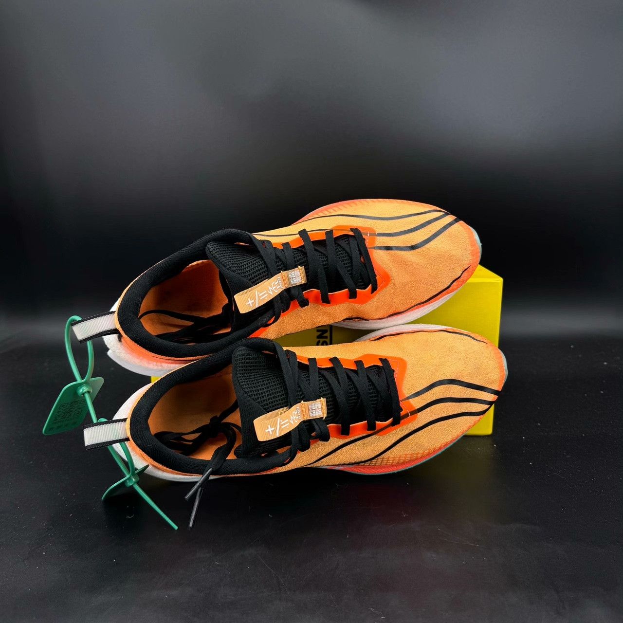 Li-Ning Li-Ning Glow Orange Lowtop Sneakers 44 Men Size US 10.5 / EU 43-44 - 7 Thumbnail