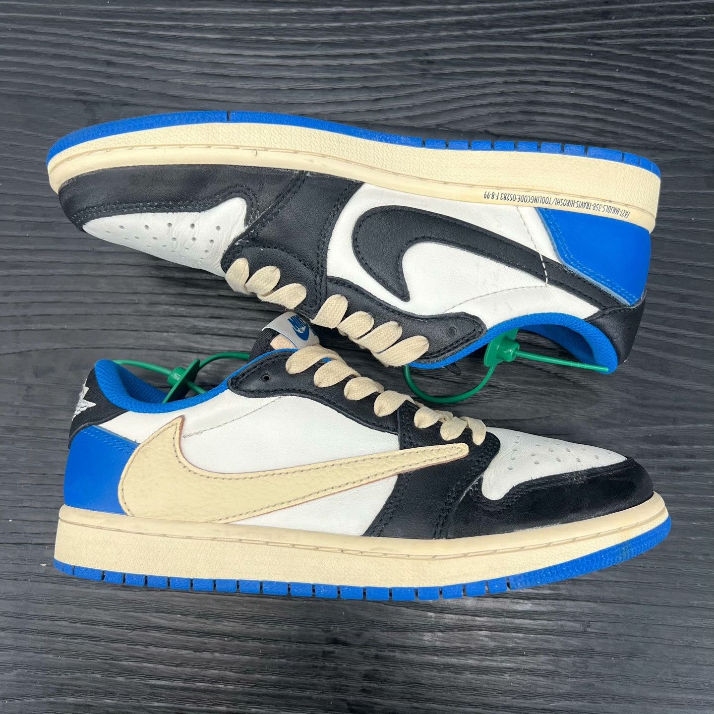 Nike Nike AJ1 Lowtop Sneakers 37 Men Size US 5 / EU 37 - 2 Thumbnail
