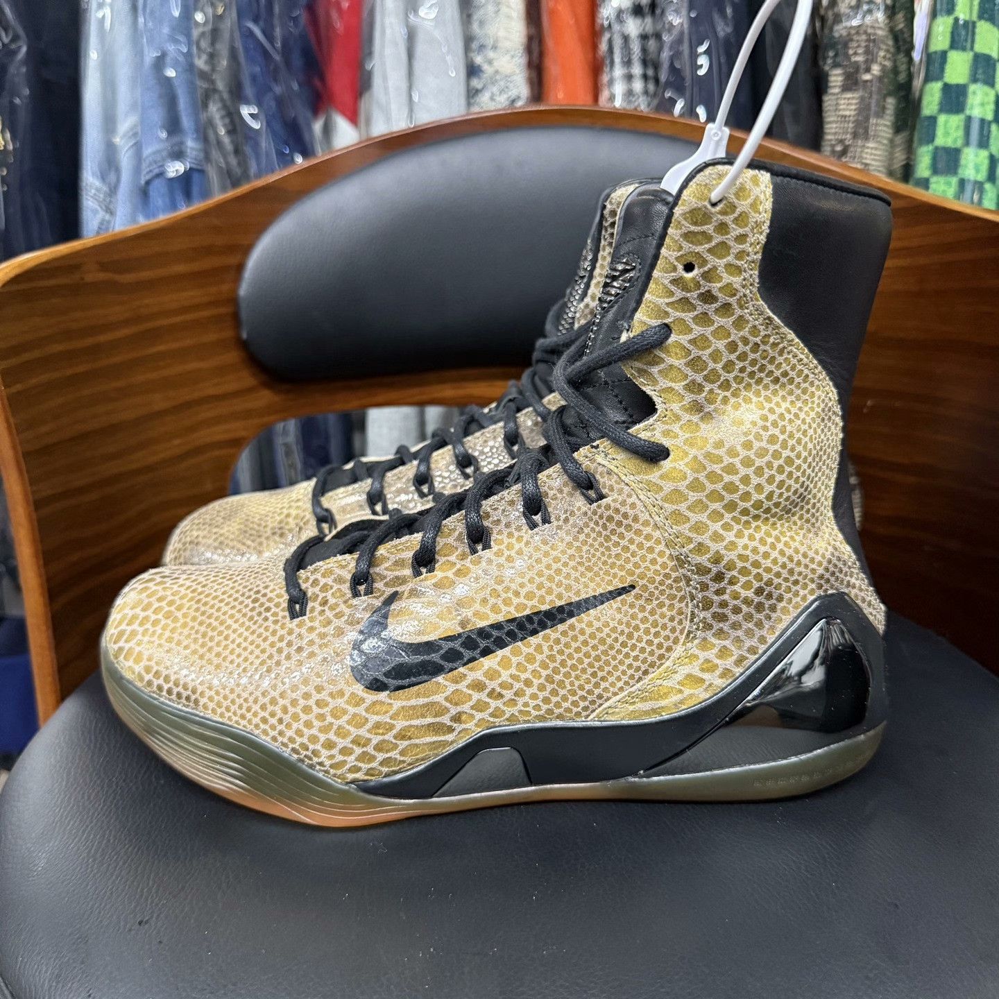 Nike Nike KOBE9 Brown Lowtop Sneakers 41 Men Size US 8.5 / EU 41-42 - 6 Thumbnail