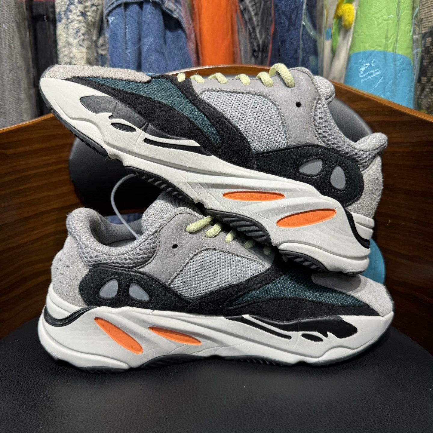 Yeezy Yeezy Lowtop Sneakers 42 Men Size US 9 / EU 42 - 7 Thumbnail