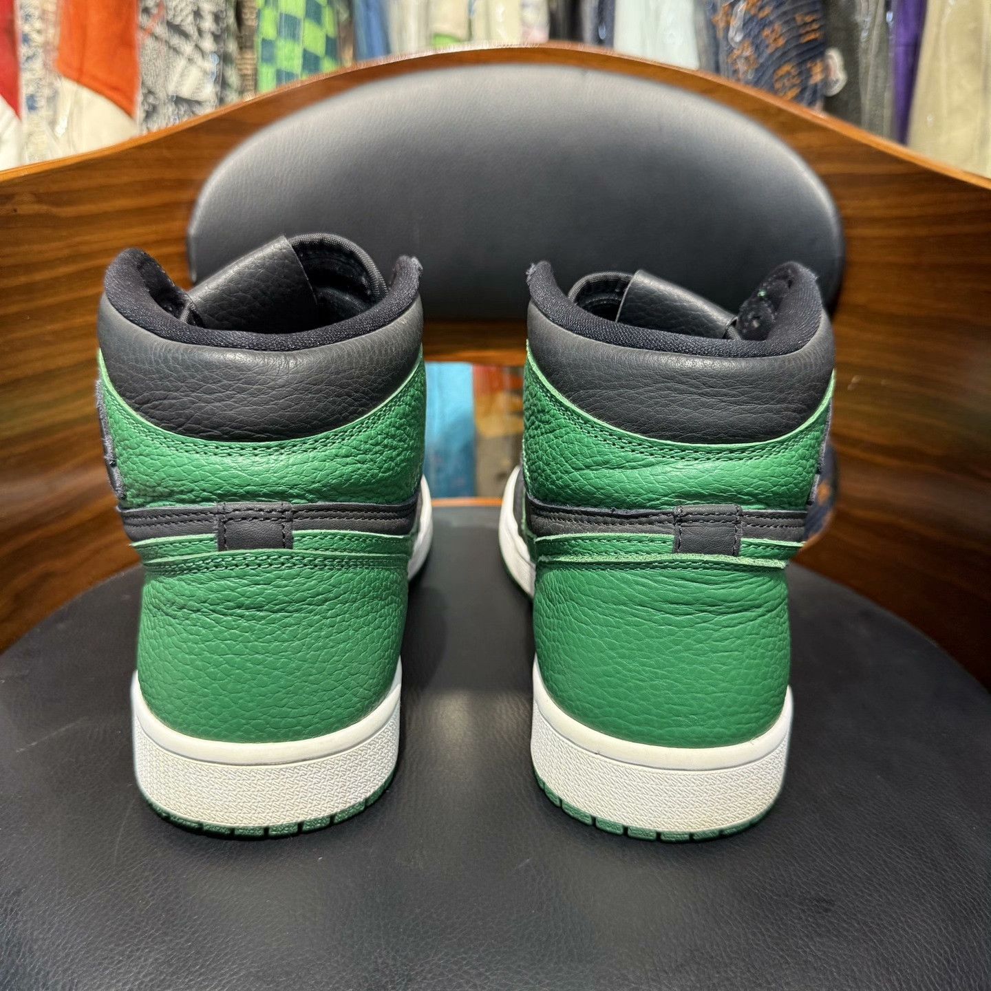 Nike Nike AJ1 Green Lowtop Sneakers 42 Men Size US 9 / EU 42 - 3 Thumbnail