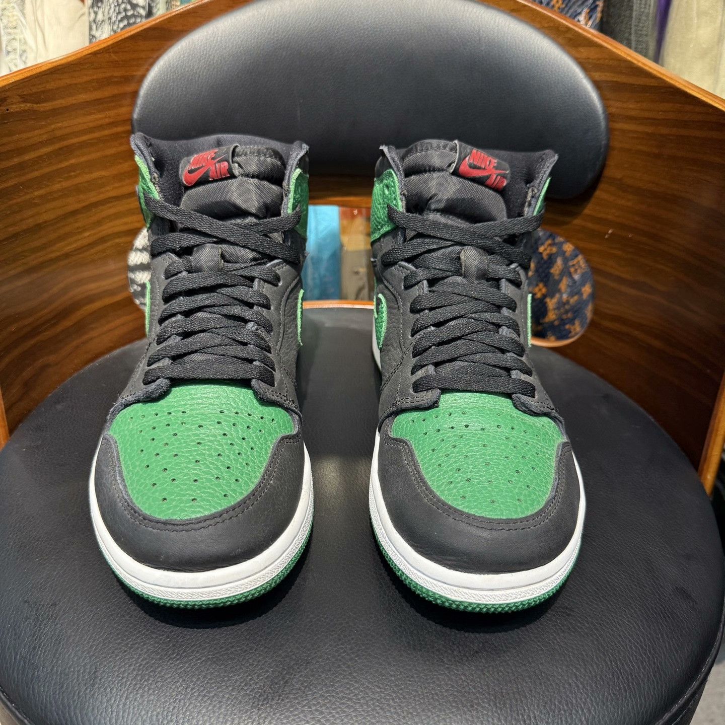 Nike Nike AJ1 Green Lowtop Sneakers 42 Men Size US 9 / EU 42 - 2 Thumbnail