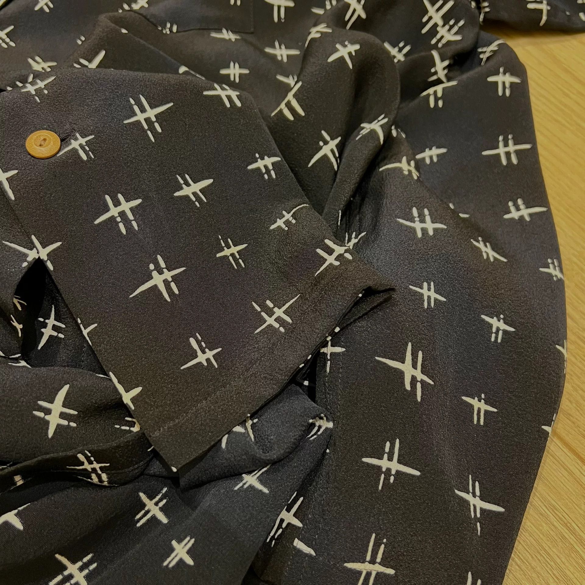 Visvim VISVIM 23SS ICT Wallis S/S Silk Shirt Size US S / EU 44-46 / 1 - 9 Thumbnail