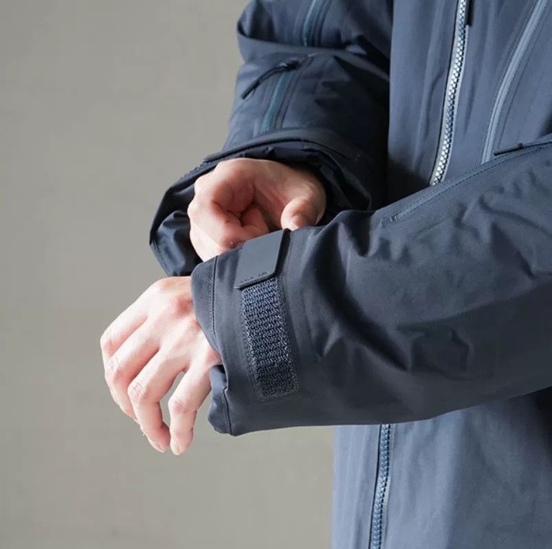 DAIWA DAIWA Waterproof Windproof Hooded Padded Jacket Size US XL / EU 56 / 4 - 2 Thumbnail