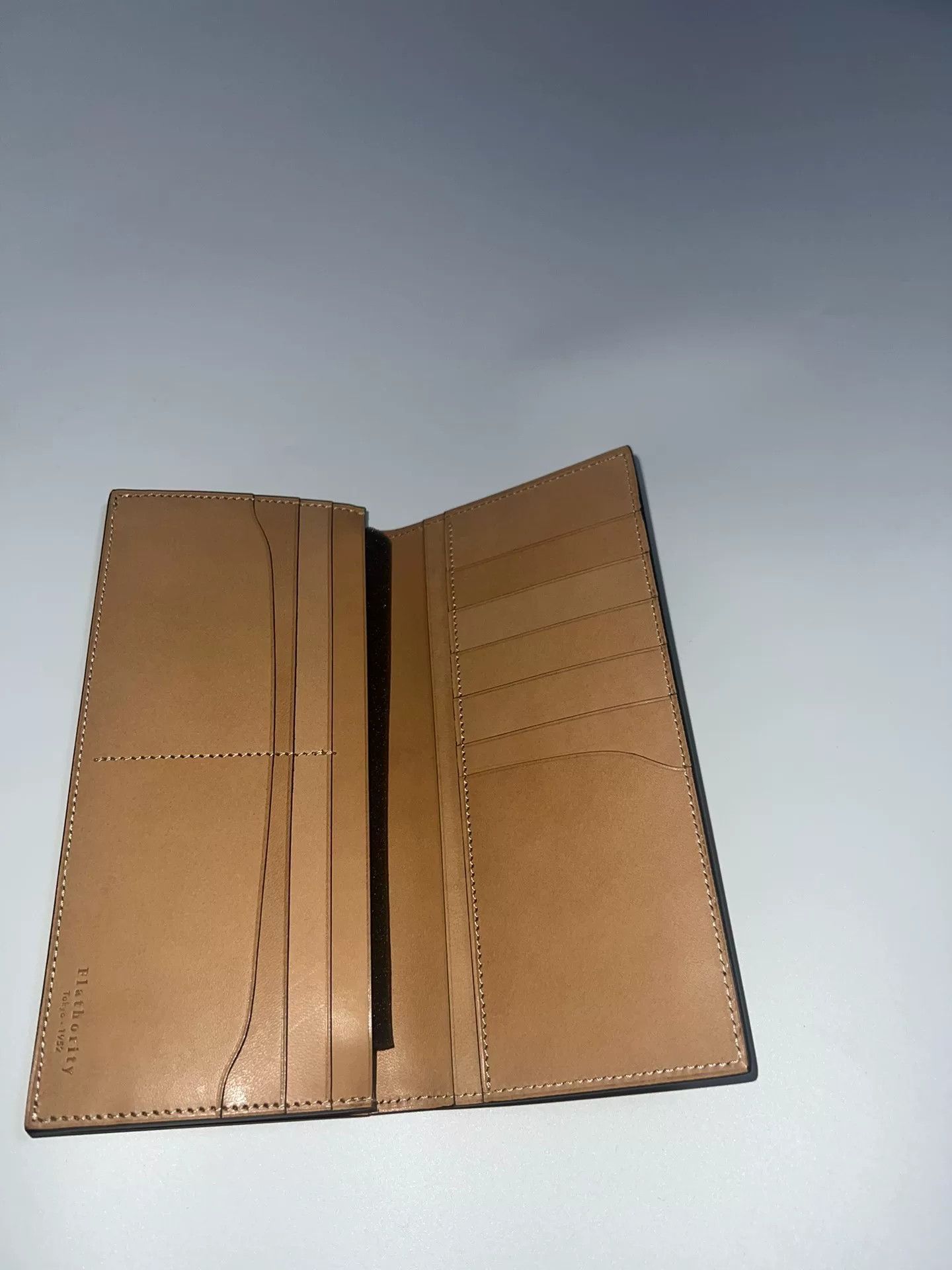 Other Japanese Handcrafted Cowhide Leather Wallet Size ONE SIZE - 4 Thumbnail