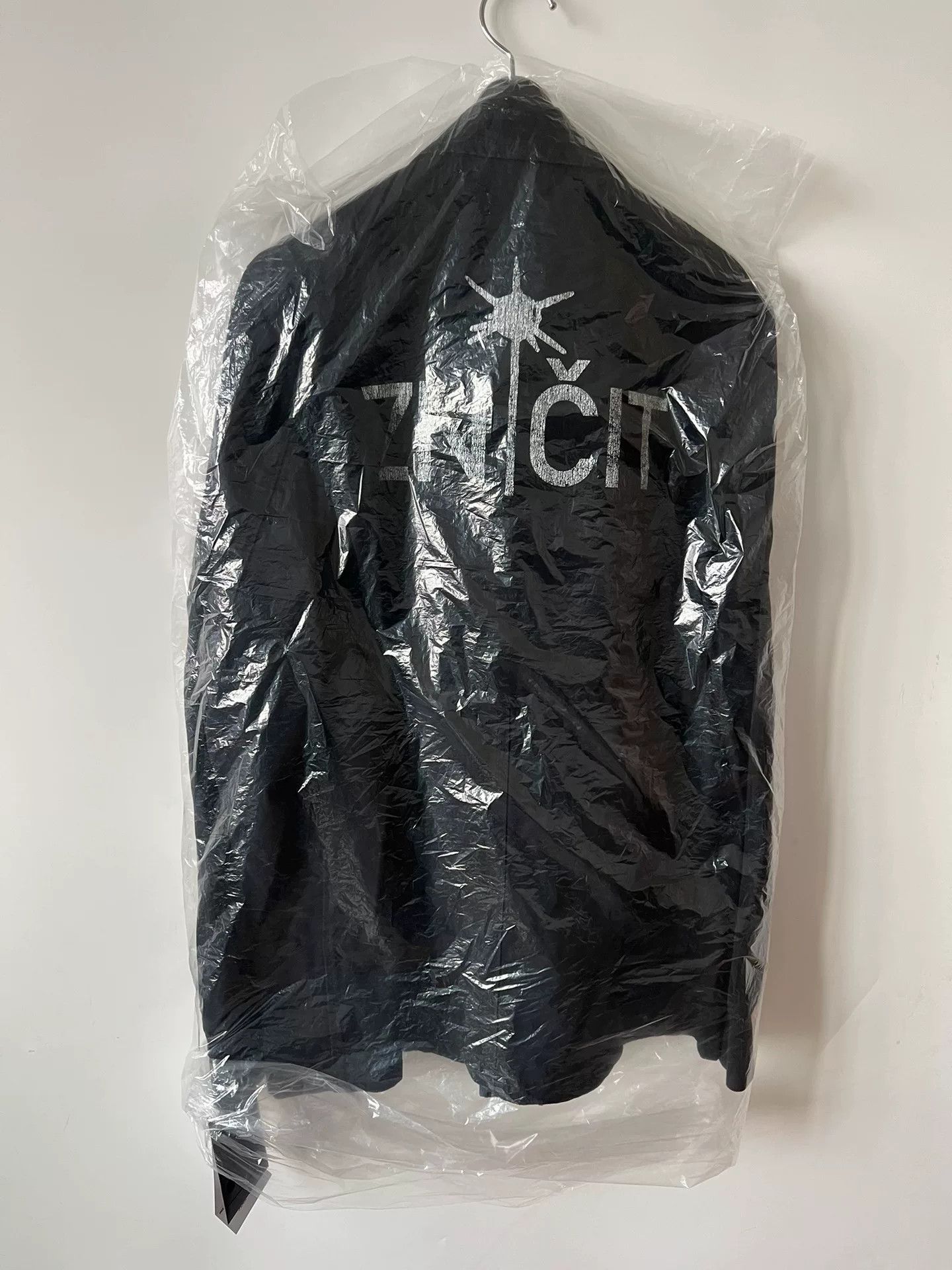 Undercover UNDERCOVER 24AW Distressed Retro Back Print Jacket Size US L / EU 52-54 / 3 - 7 Thumbnail