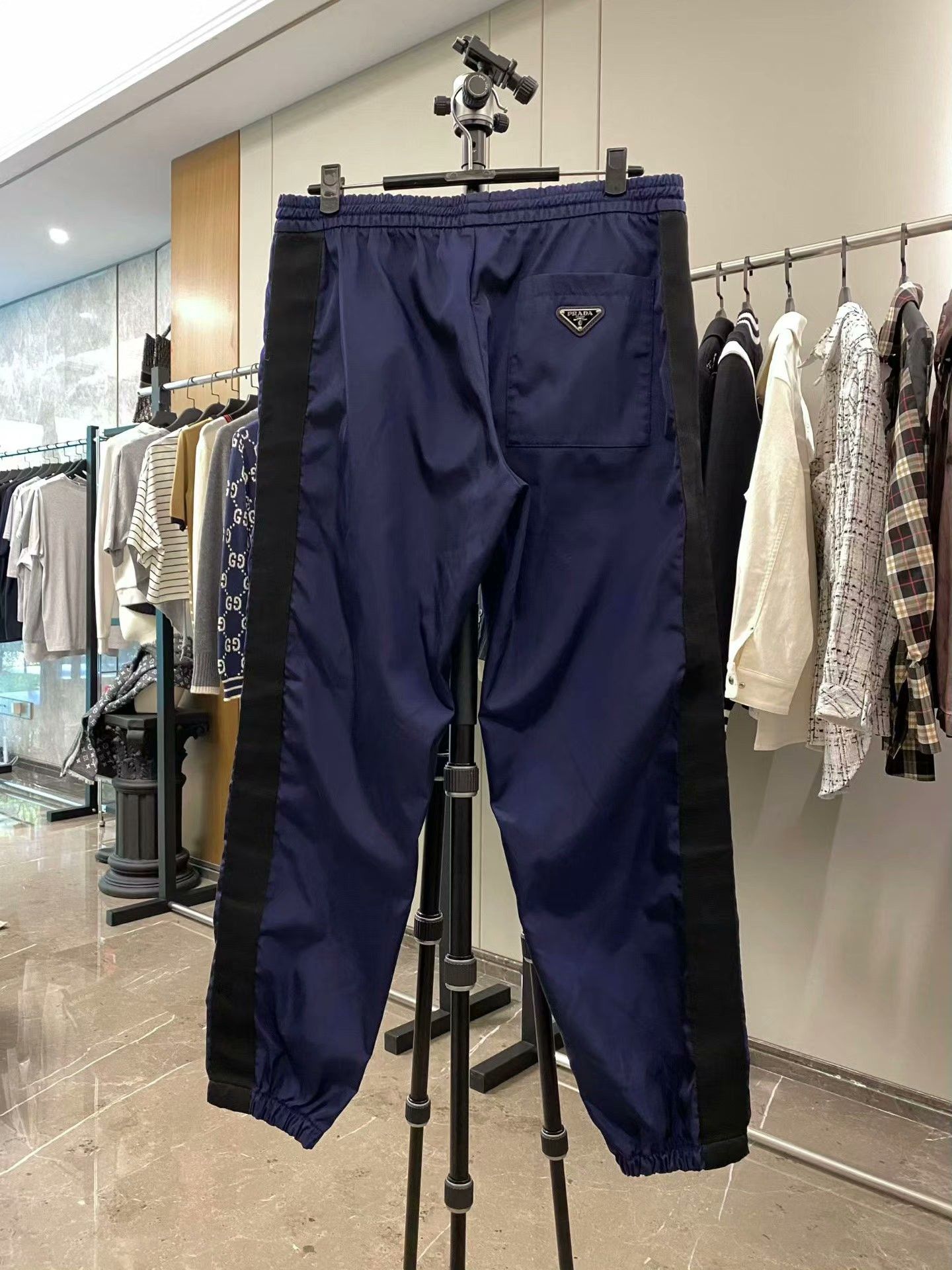 Prada Prada Gold Casual Pants M Men Size US 32 / EU 48 - 2 Thumbnail