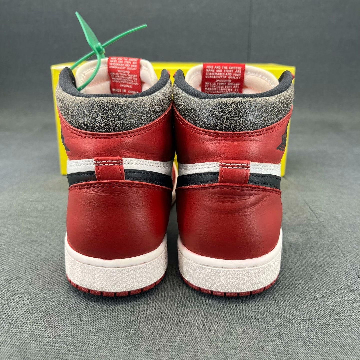 Nike Nike AJ1 Red Lowtop Sneakers 42 Men Size US 9 / EU 42 - 6 Thumbnail